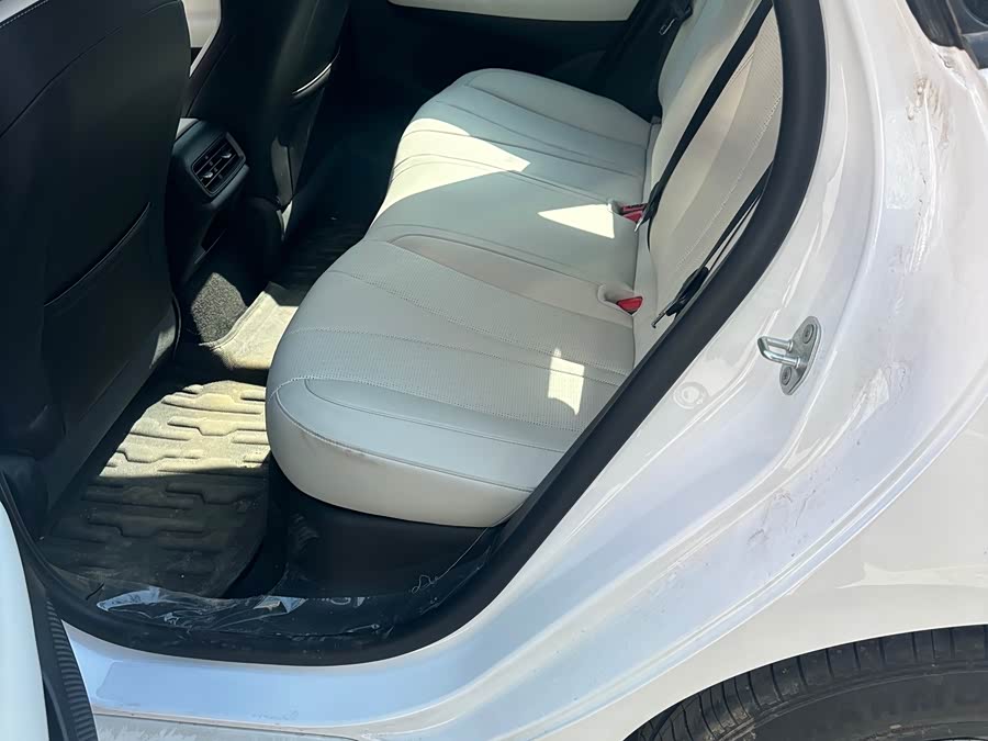 BYD Seal 05 DM-i 2025 #5 BYD Seal 05 DM-i 2025 car image #5