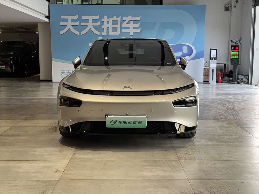 Xpeng P7 2023 #3 Xpeng P7 2023 car image #3