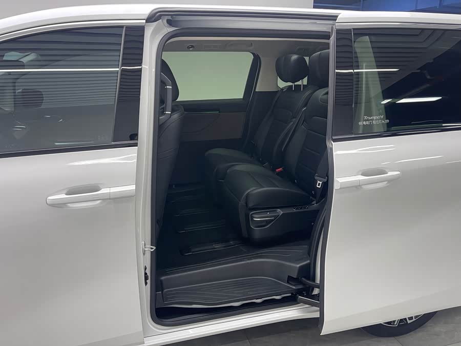 GAC Trumpchi E8 New Energy 2024 #18 GAC Trumpchi E8 New Energy 2024 car image #18