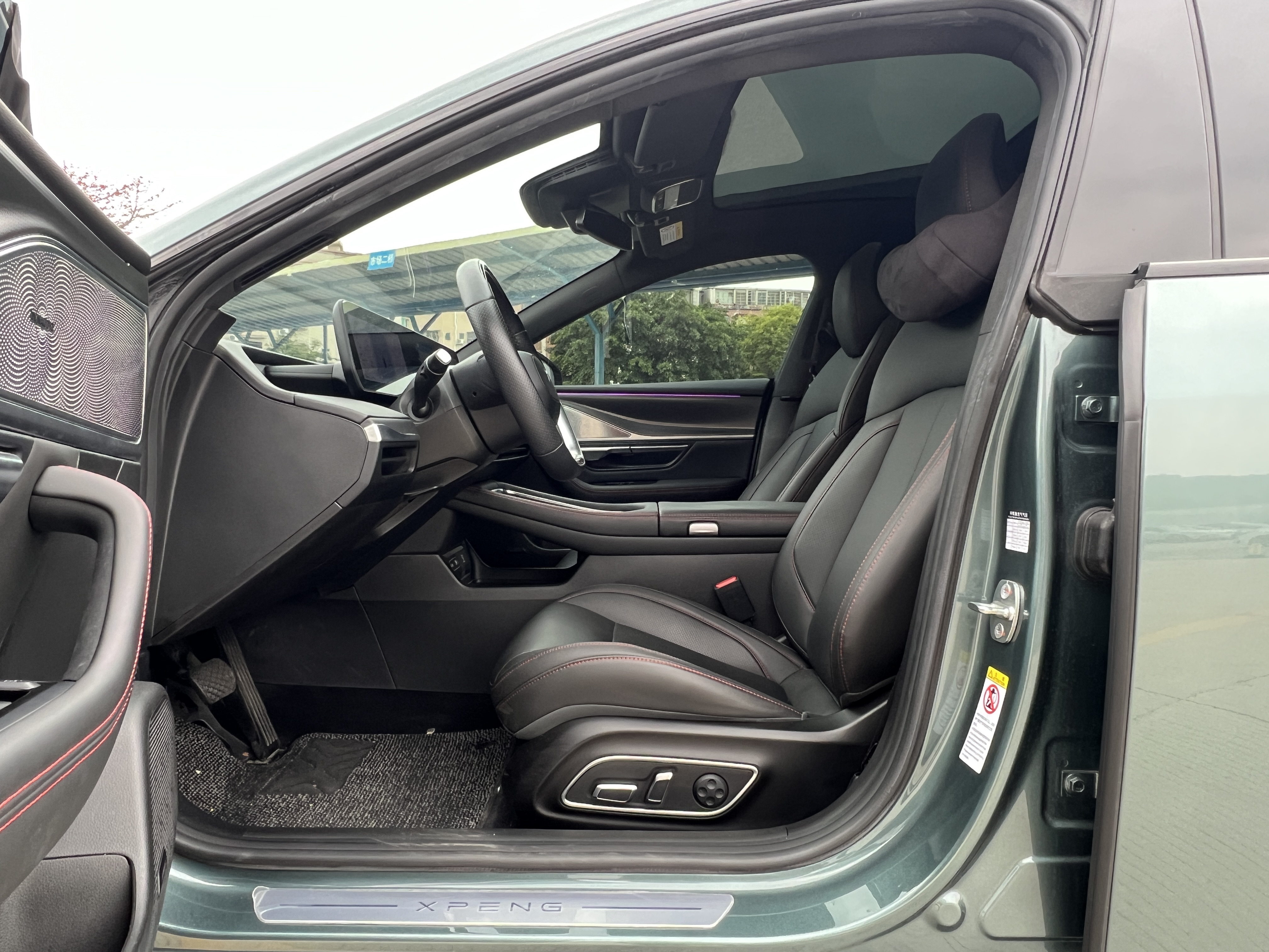 Xpeng P7 2023 immagine di auto #10