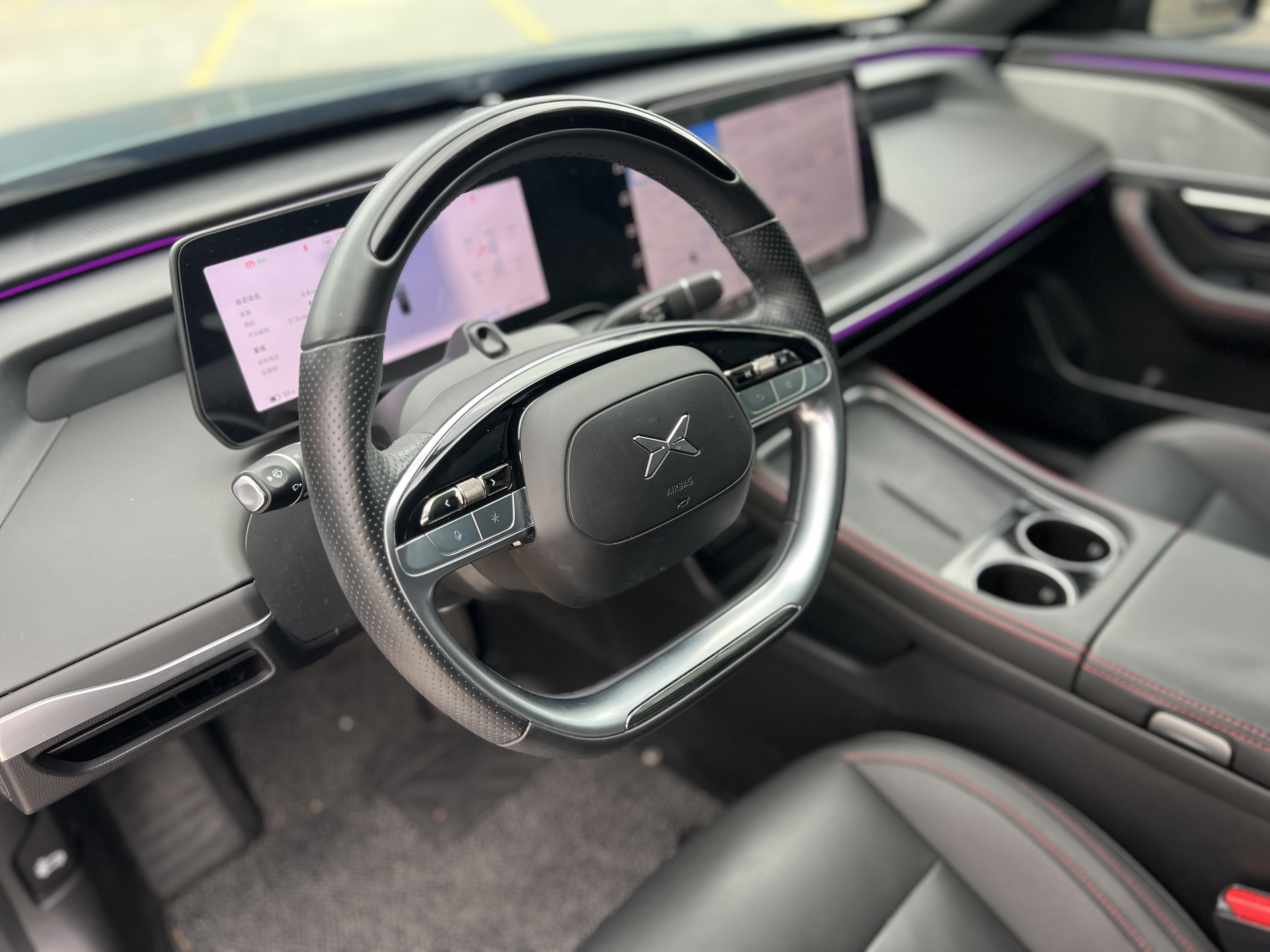 Xpeng P7 2023 immagine di auto #9