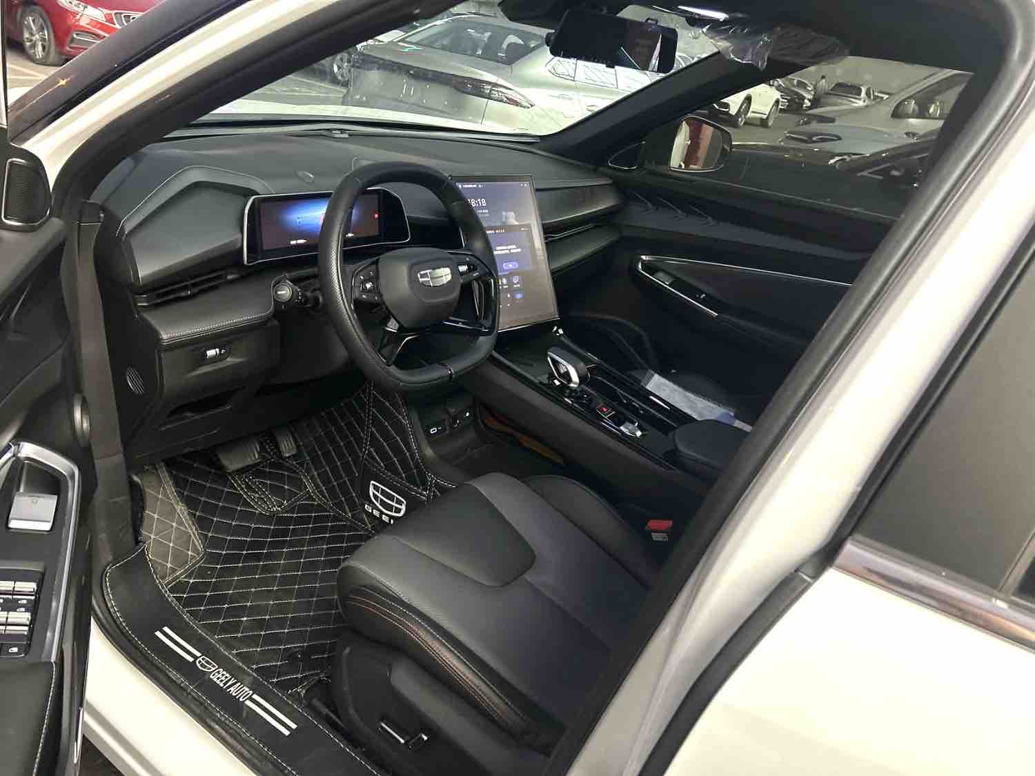 GEELY Boyue 2023 #2 GEELY Boyue 2023 immagine di auto #2