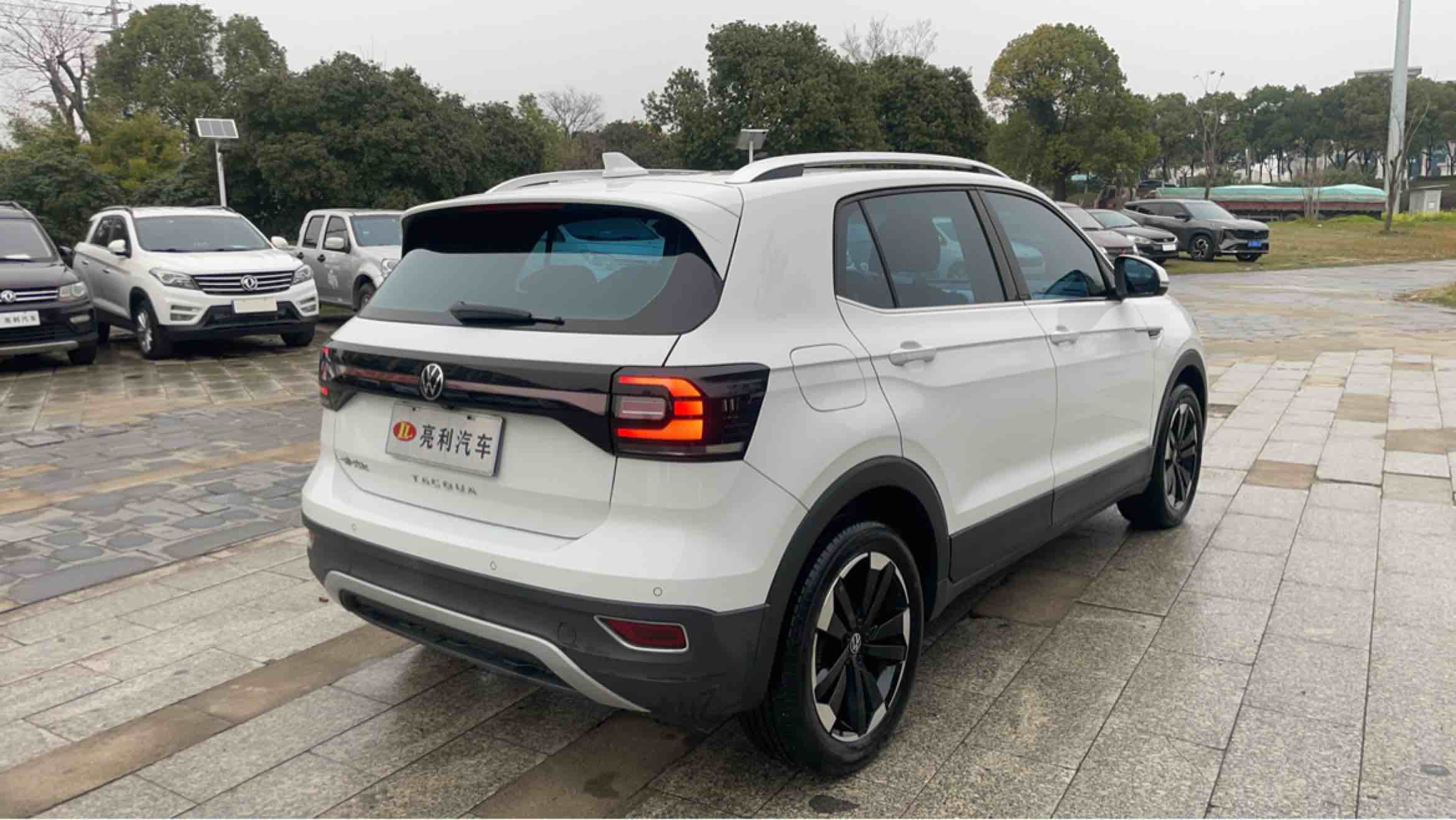 Volkswagen Tacqua 2023 car image #4