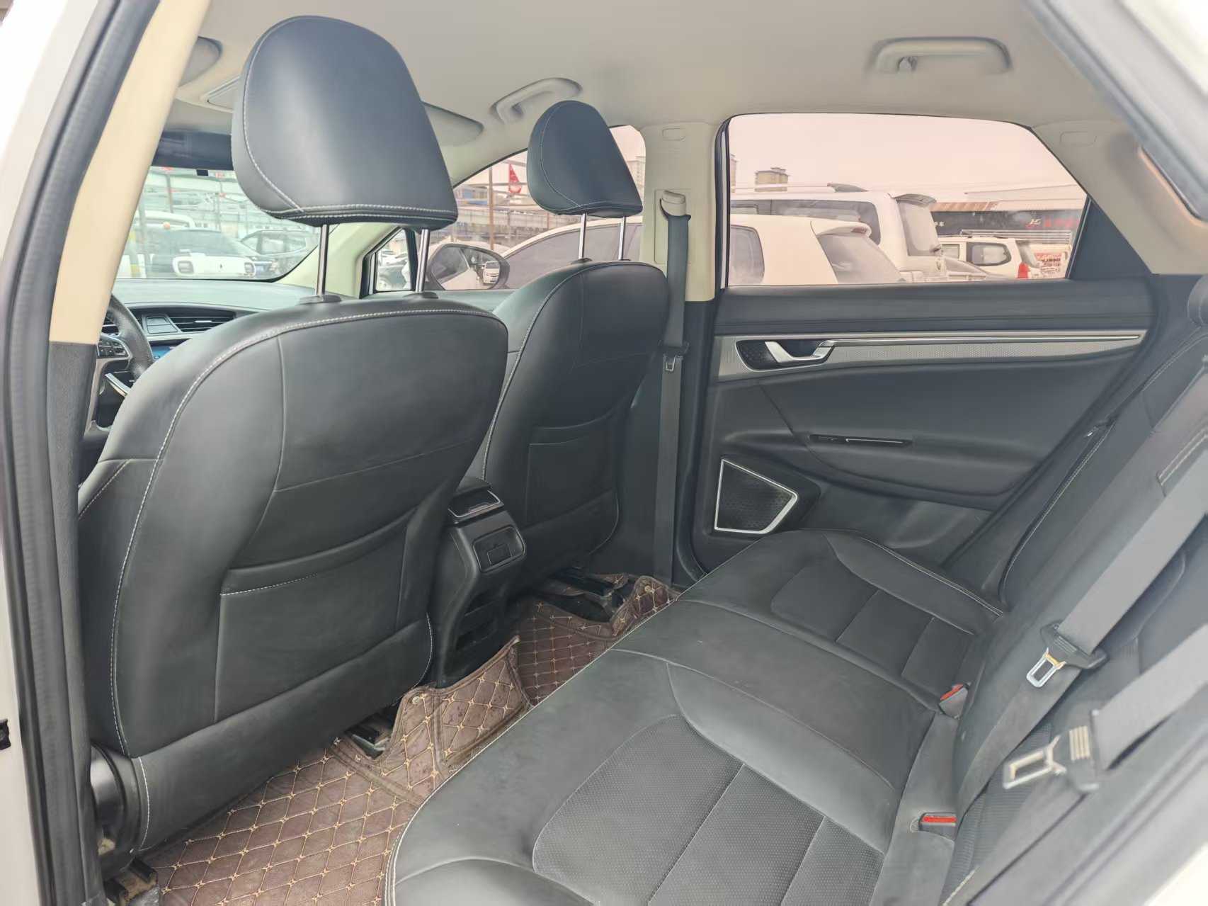 Emgrand GS 2018 #3 Emgrand GS 2018 car image #3