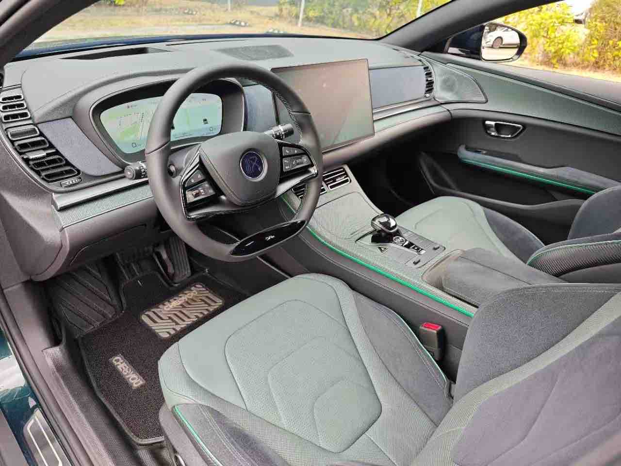 BYD Han 2023 #2 BYD Han 2023 car image #2