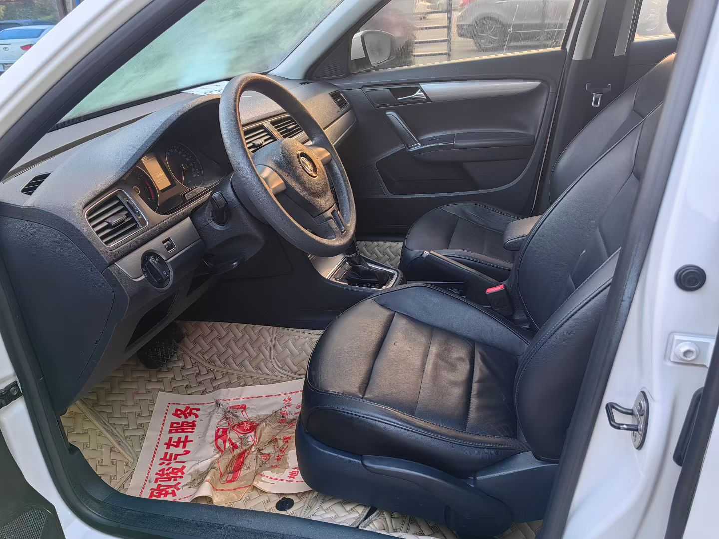 Volkswagen Lavida 2015 car image #4