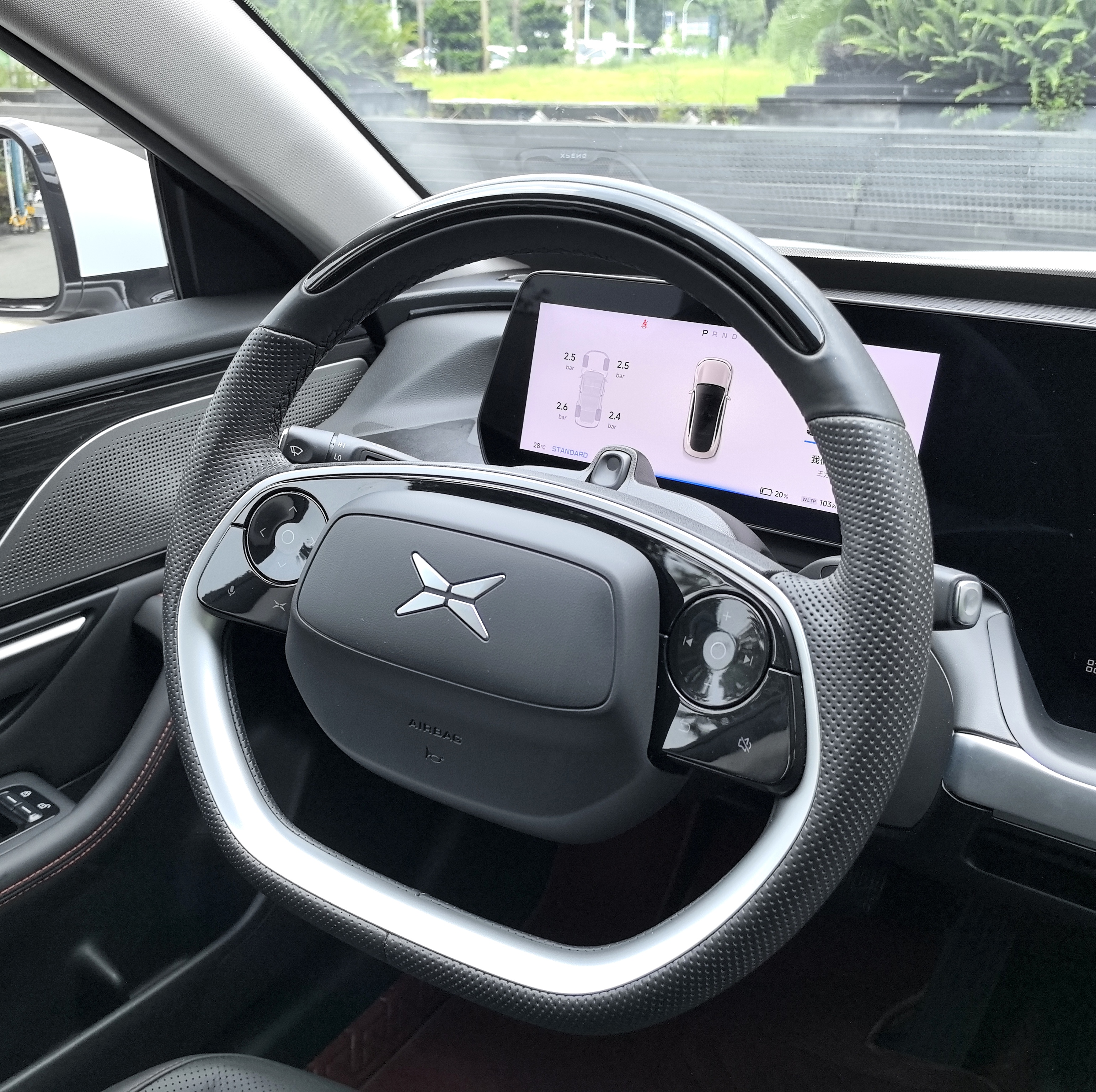 Xpeng P7 2021 изображение автомобиля #14