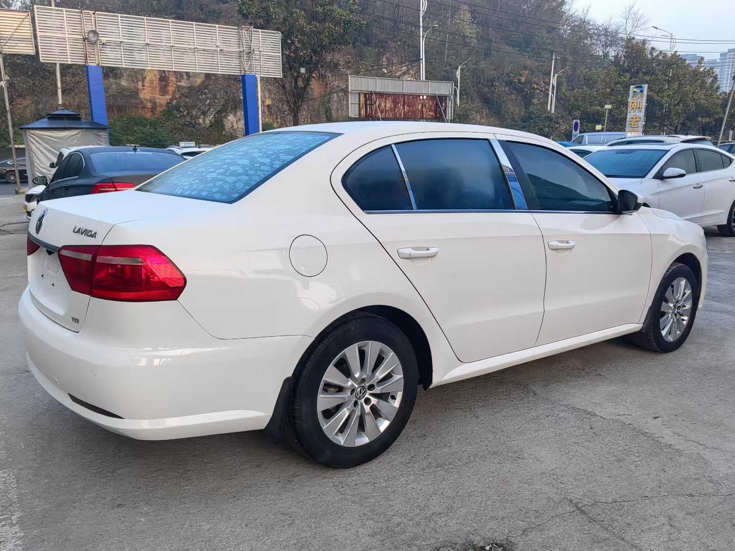 Volkswagen Lavida 2015 car image #7