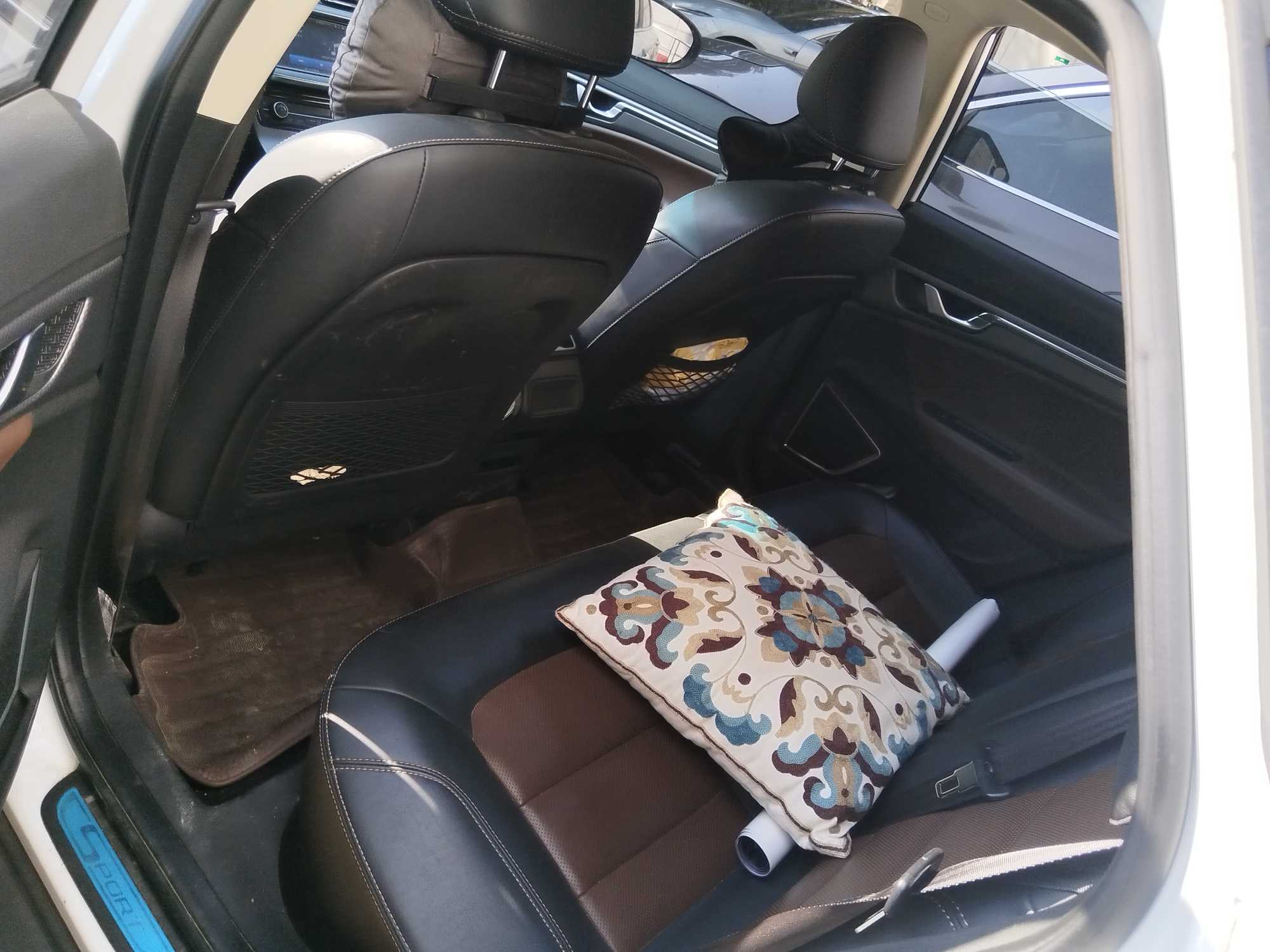 Emgrand GS 2018 car image #3