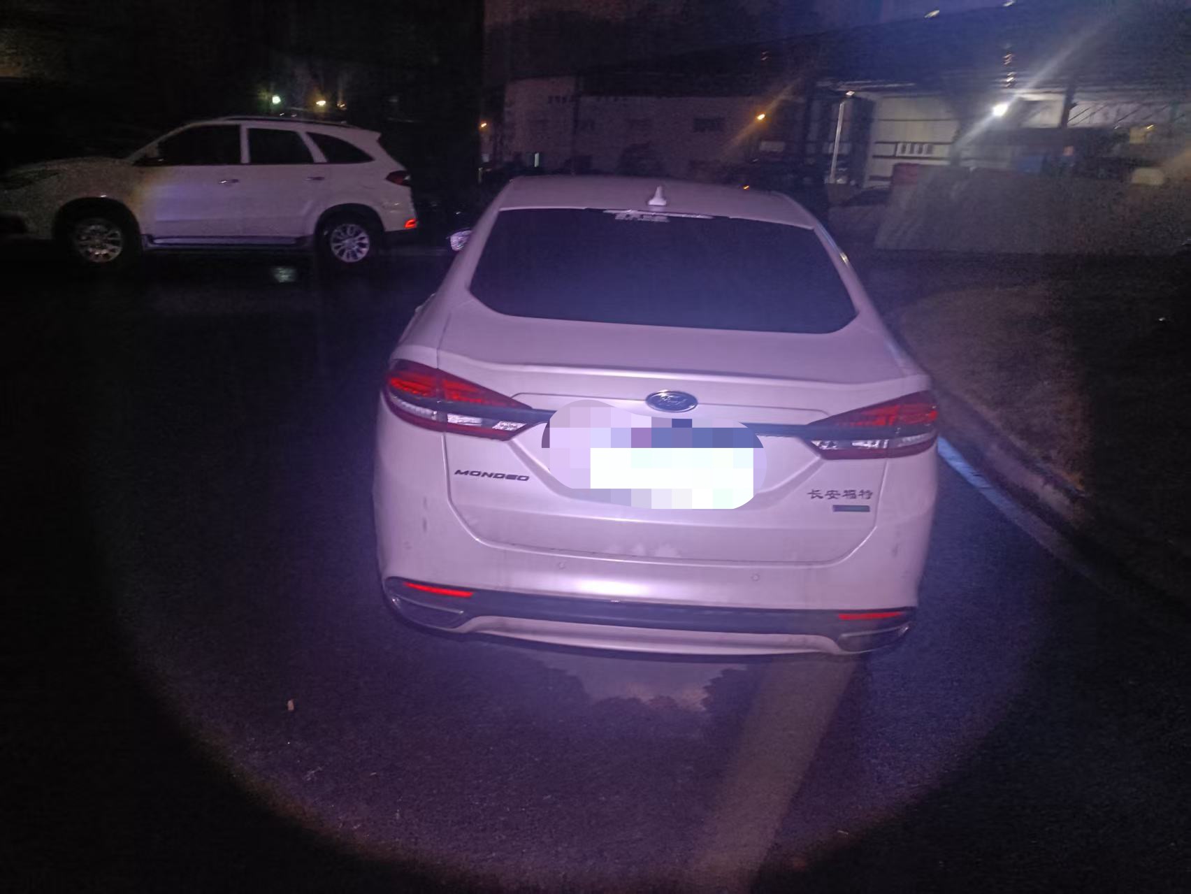 Ford Mondeo 2017 car image #2