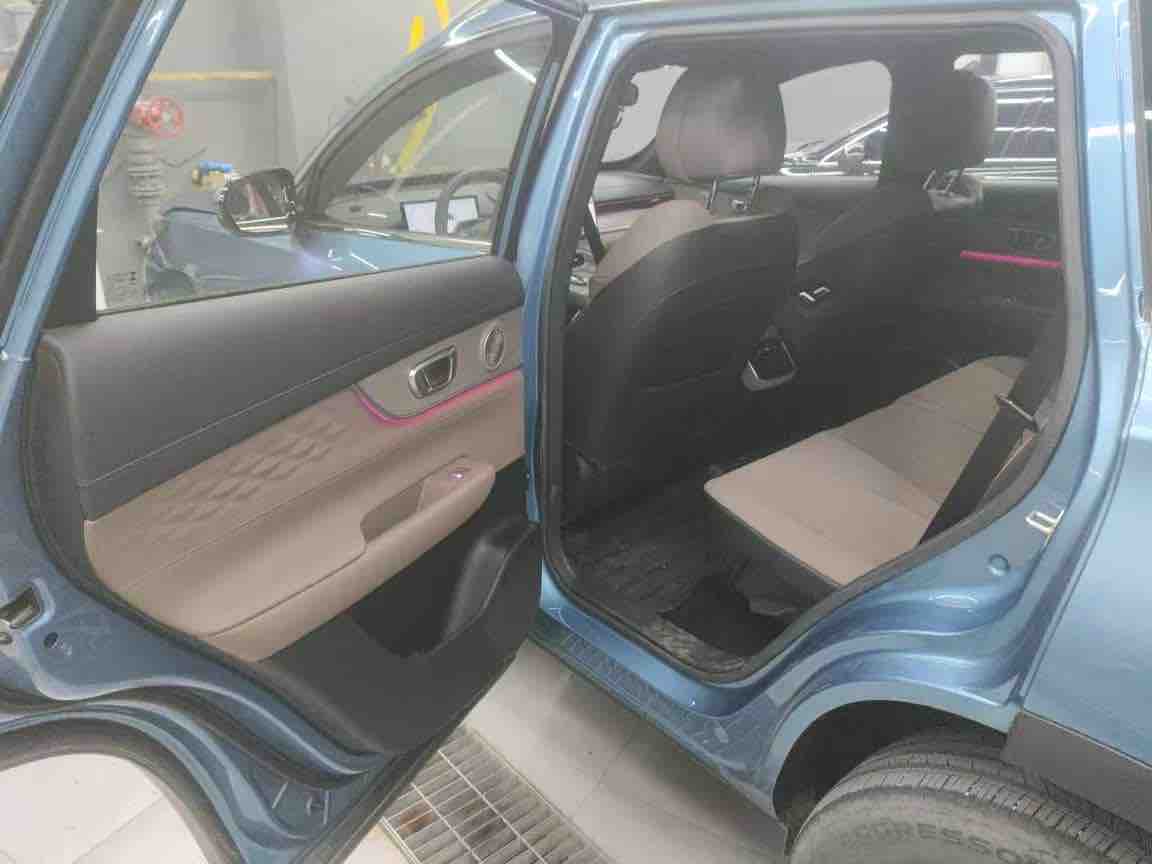 Tiggo8 PLUS C-DM 2025 #5 Tiggo8 PLUS C-DM 2025 car image #5