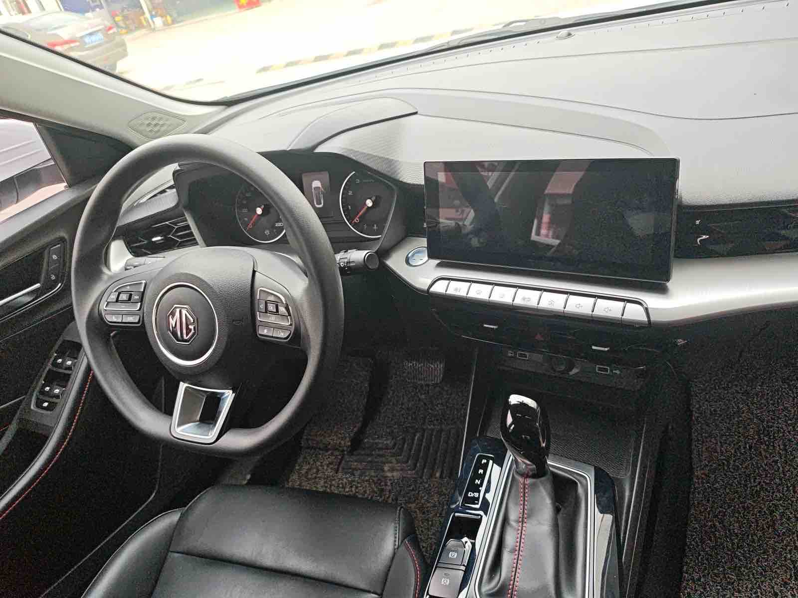 5 2022 car image #4