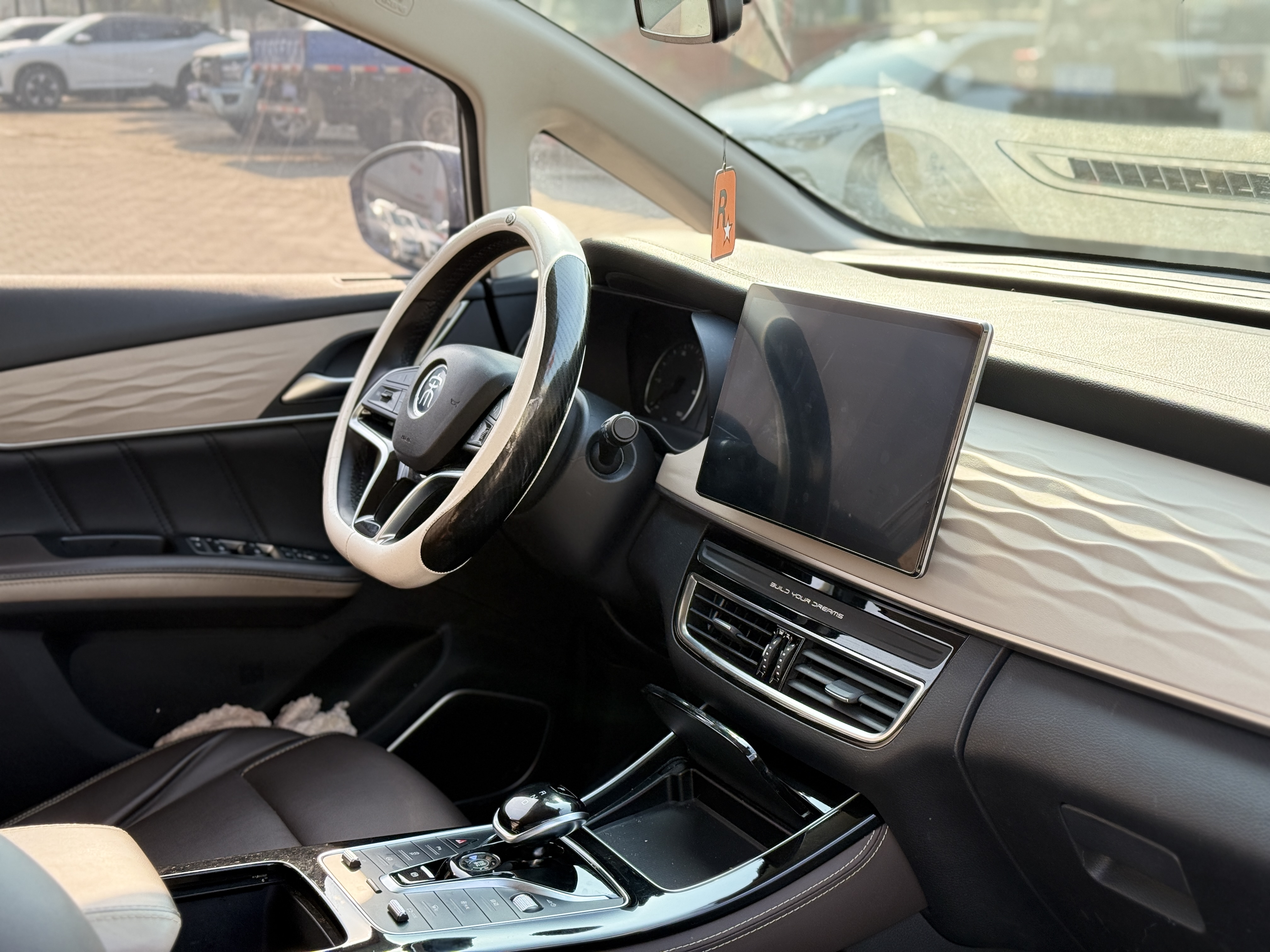 BYD Song MAX New Energy 2023 car image #29