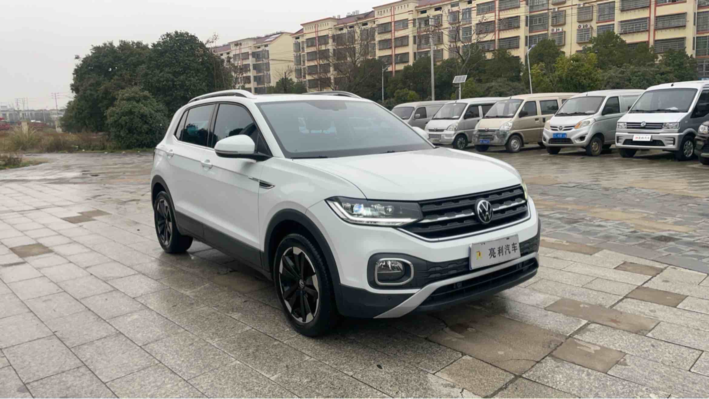 Volkswagen Tacqua 2023 car image #3