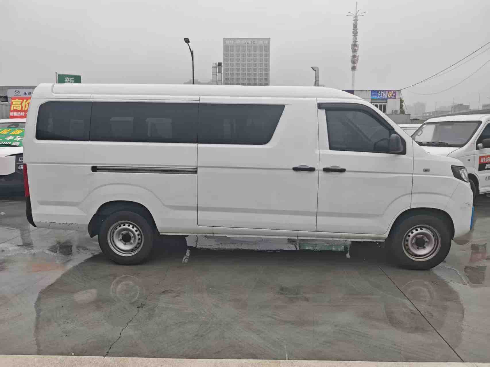 Kaiyi E7 2025 imagen de coche #3