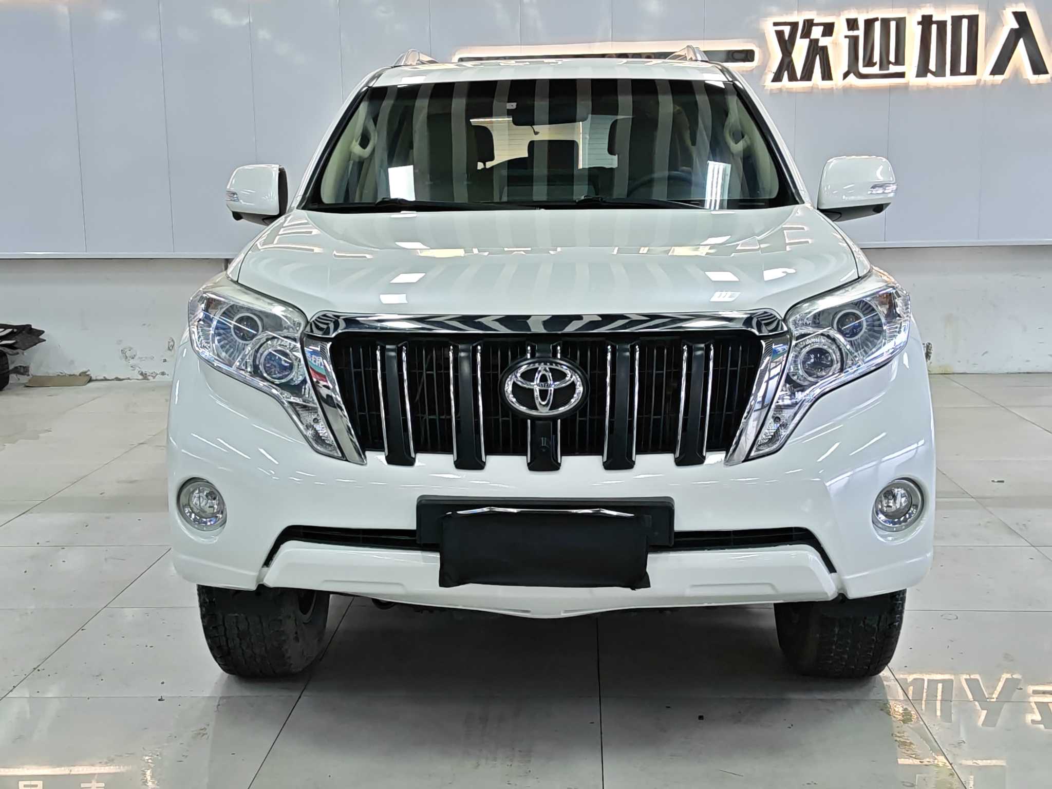 Toyota Prado (Imported) 2016 car image #2