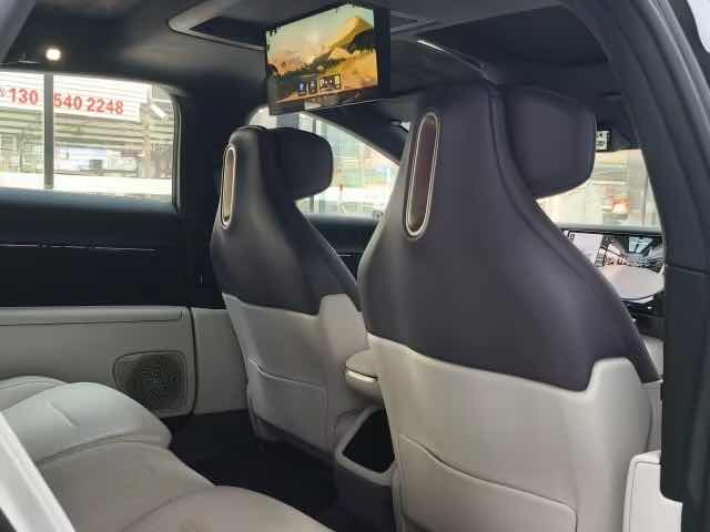 Avatr 12 2025 car image #10