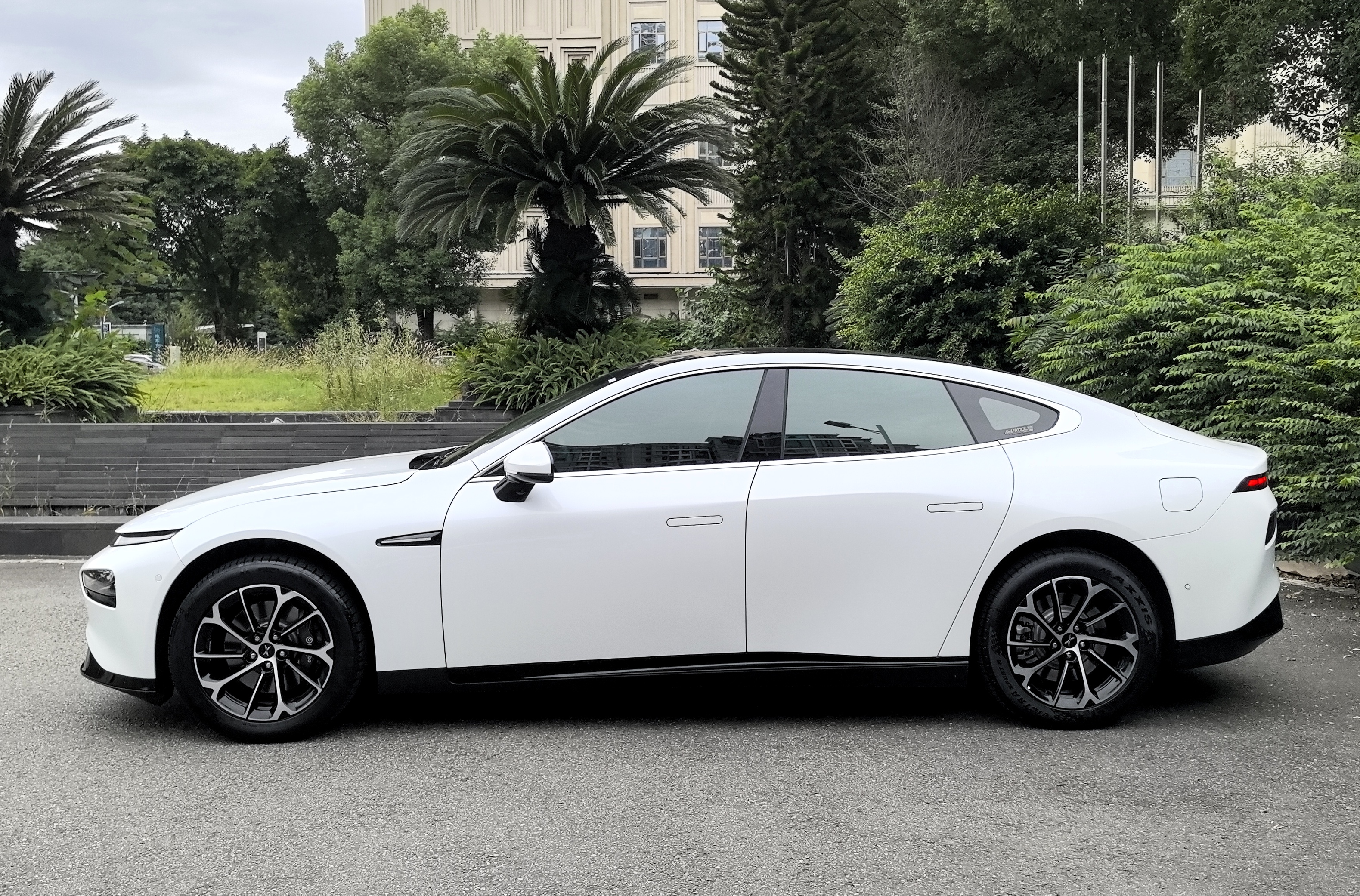 Xpeng P7 2021 изображение автомобиля #3