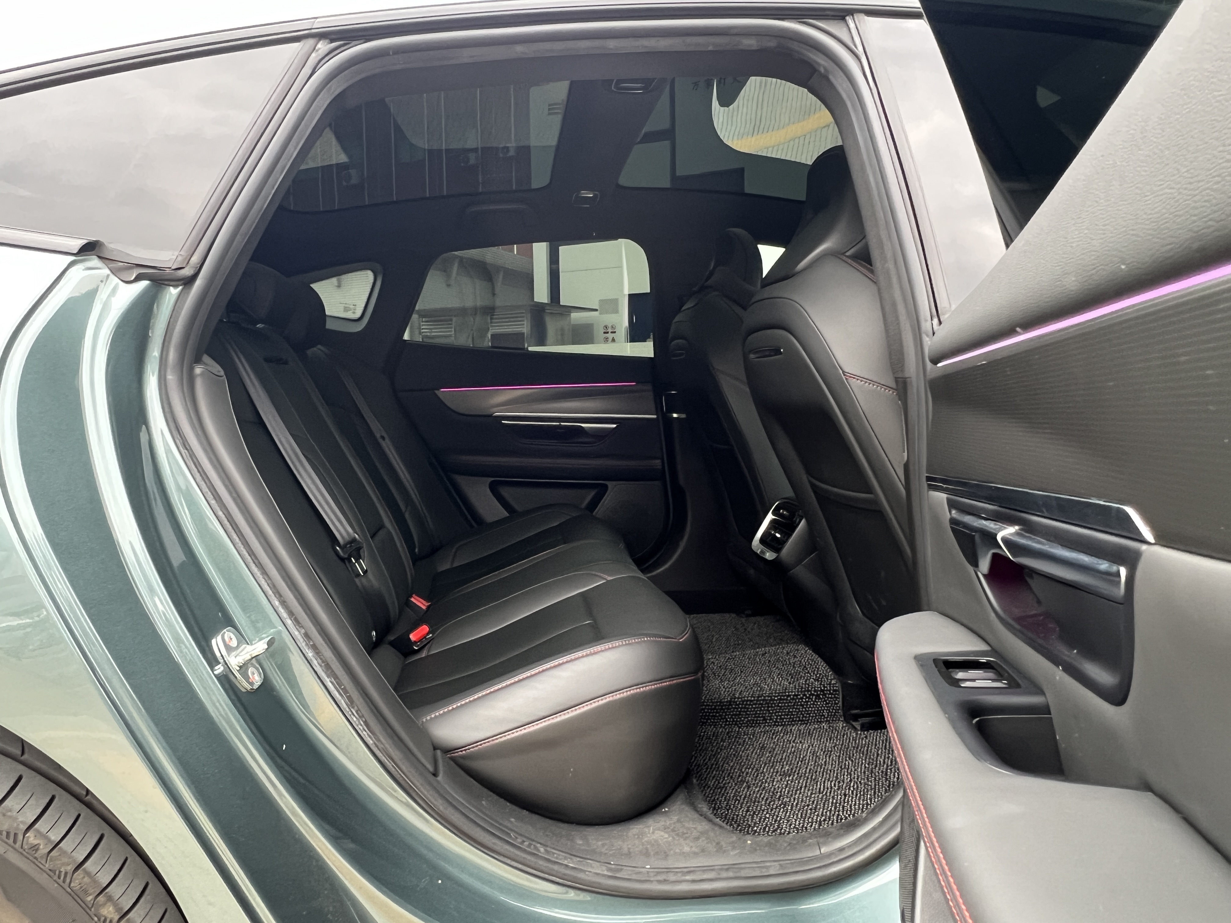 Xpeng P7 2023 immagine di auto #13