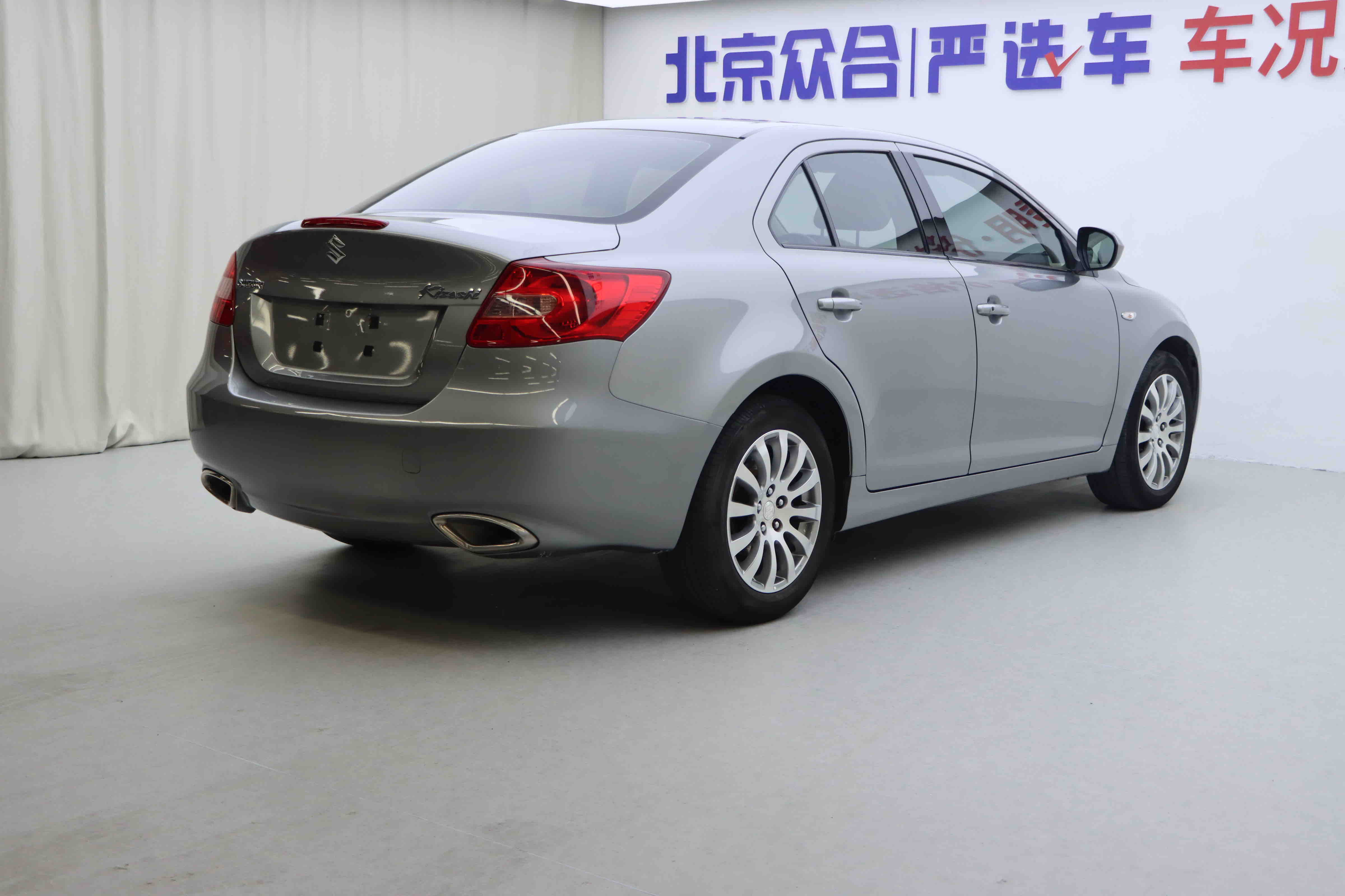 Suzuki 2013 car image #20