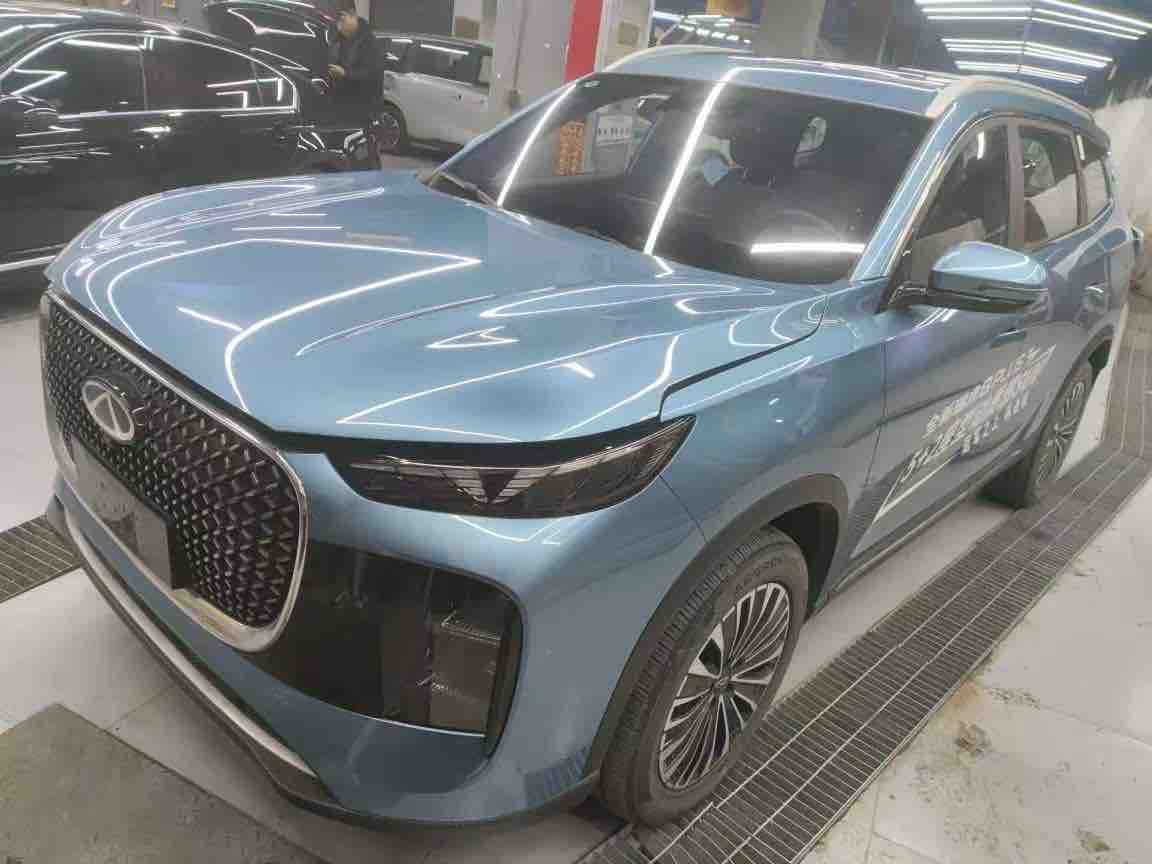 Tiggo8 PLUS C-DM 2025 #2 Tiggo8 PLUS C-DM 2025 car image #2