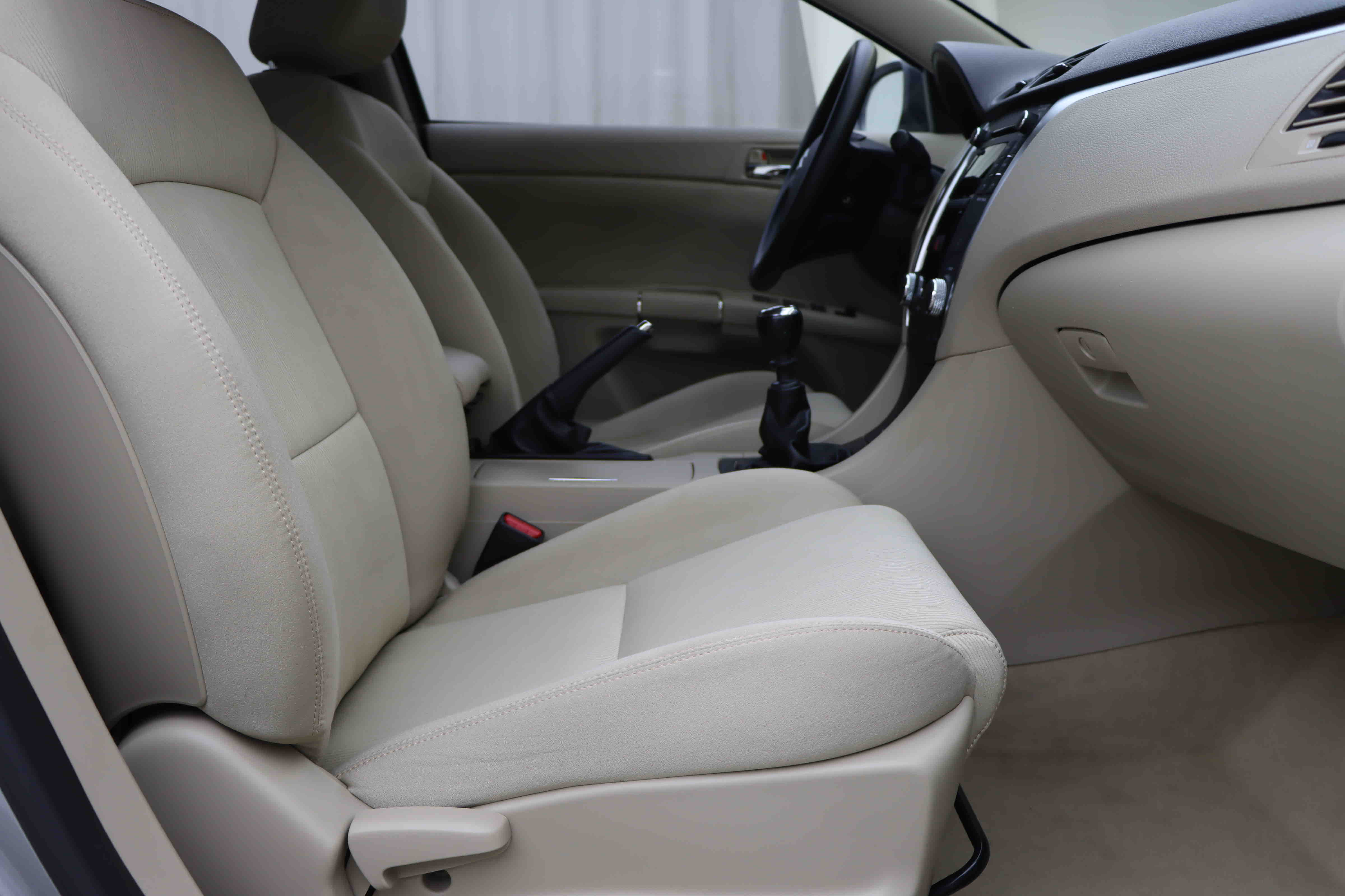 Suzuki 2013 car image #10