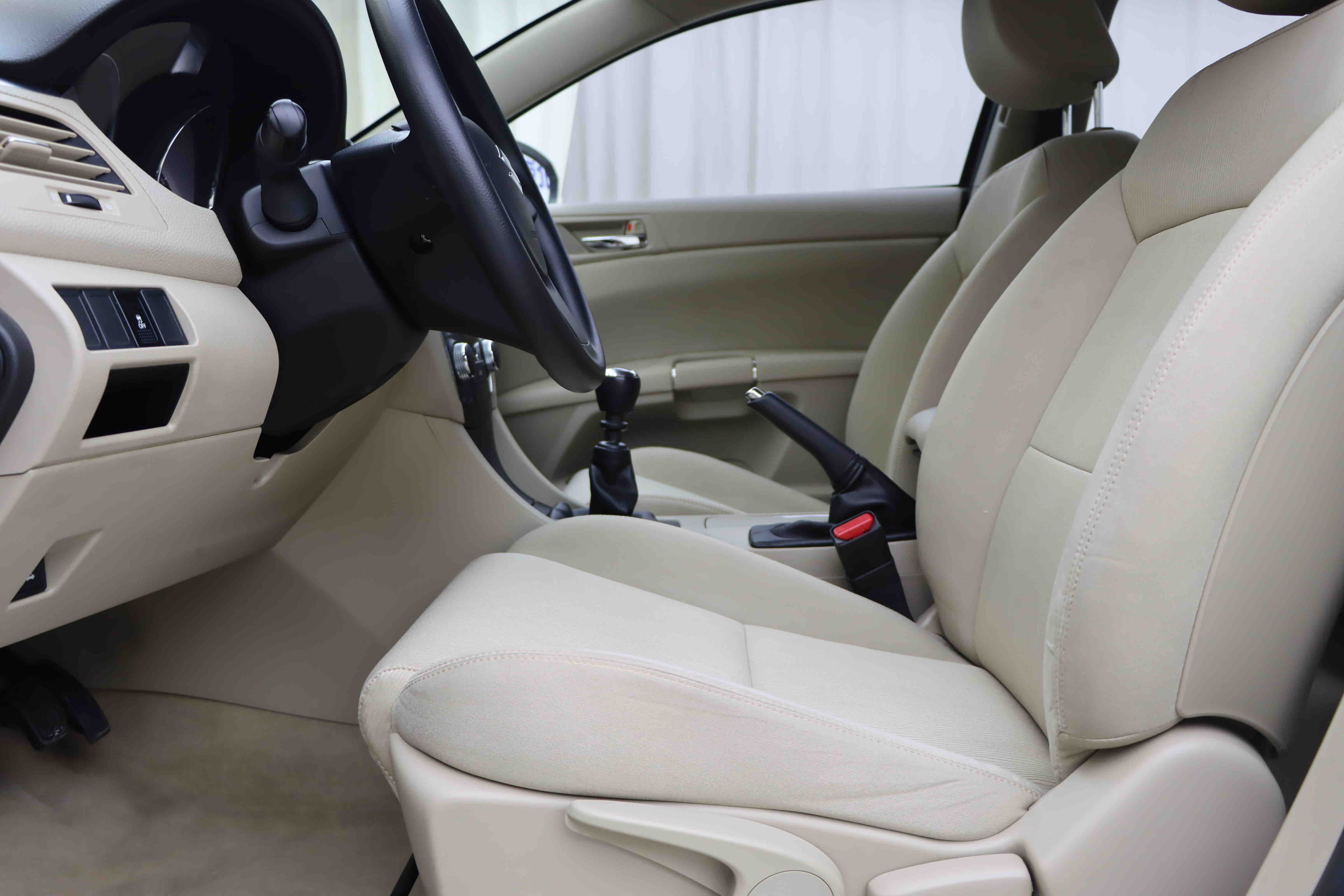 Suzuki 2013 car image #4