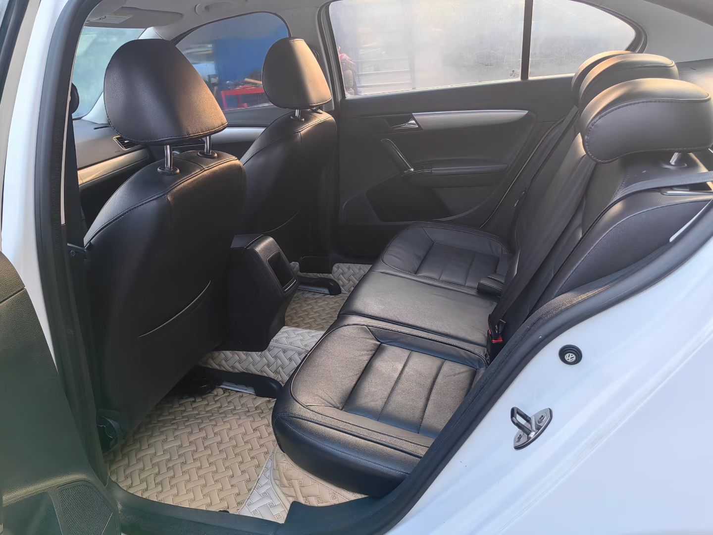 Volkswagen Lavida 2015 car image #6