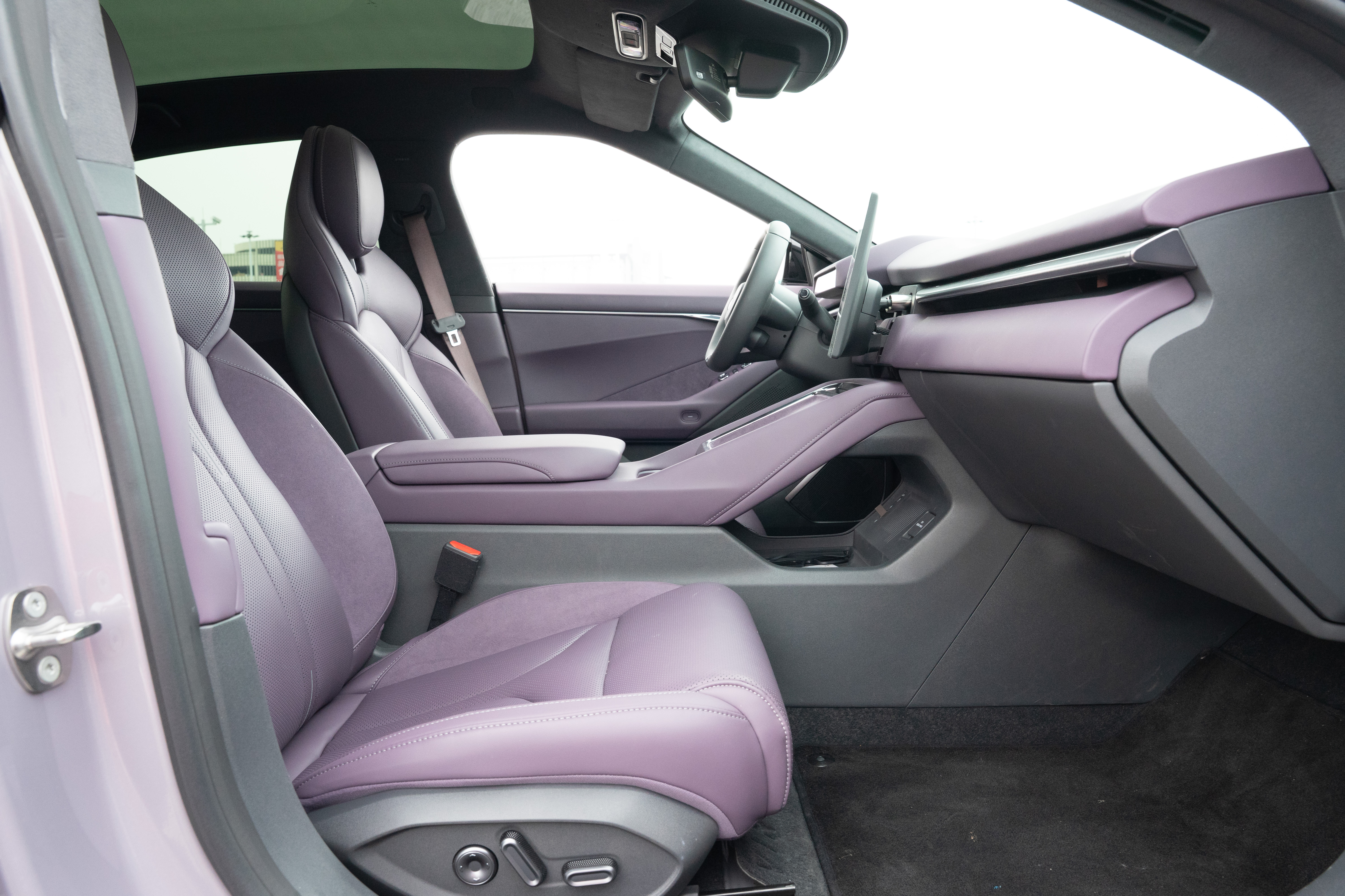 Xpeng P7 2025 صورة سيارة #13