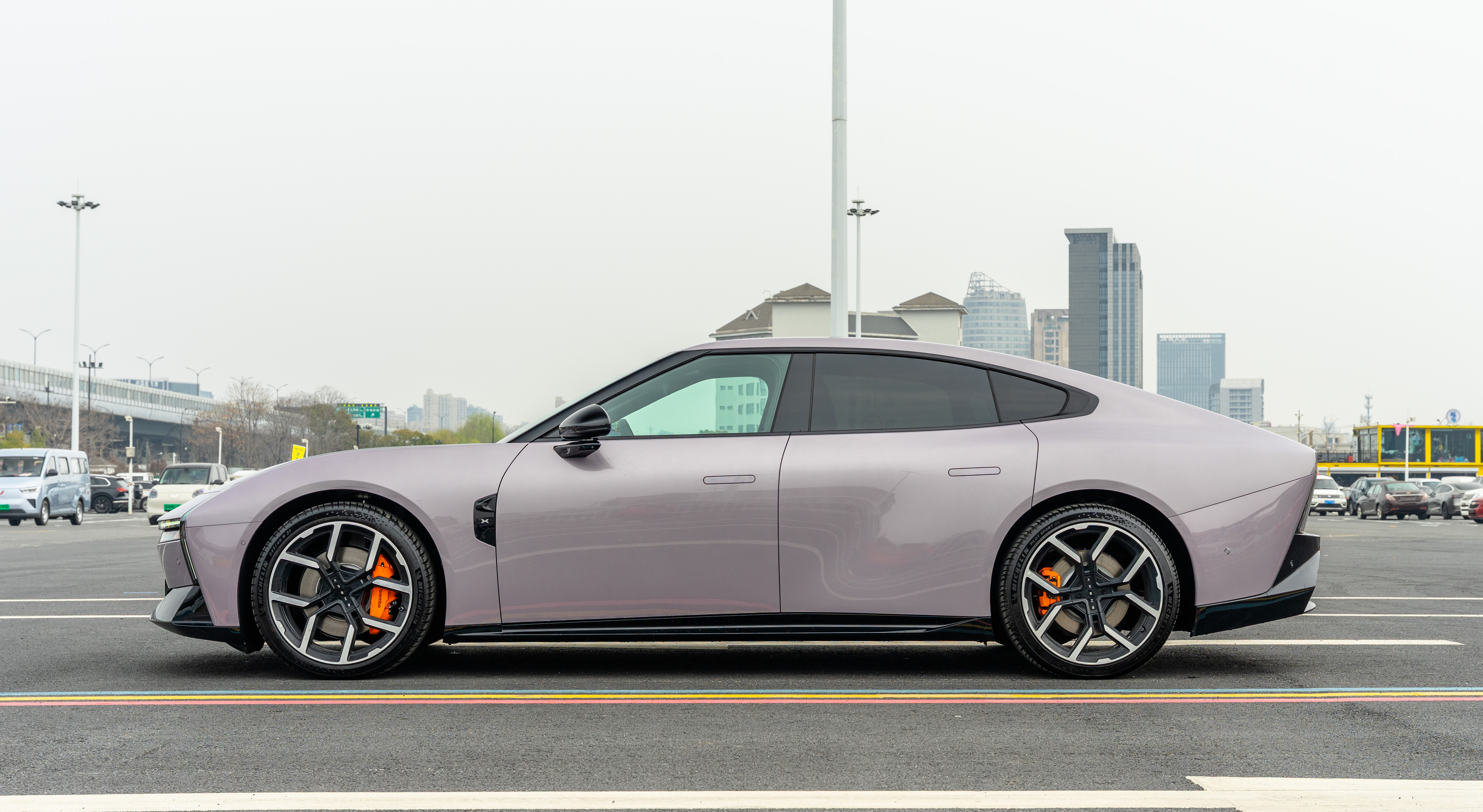 Xpeng P7 2025 صورة سيارة #5