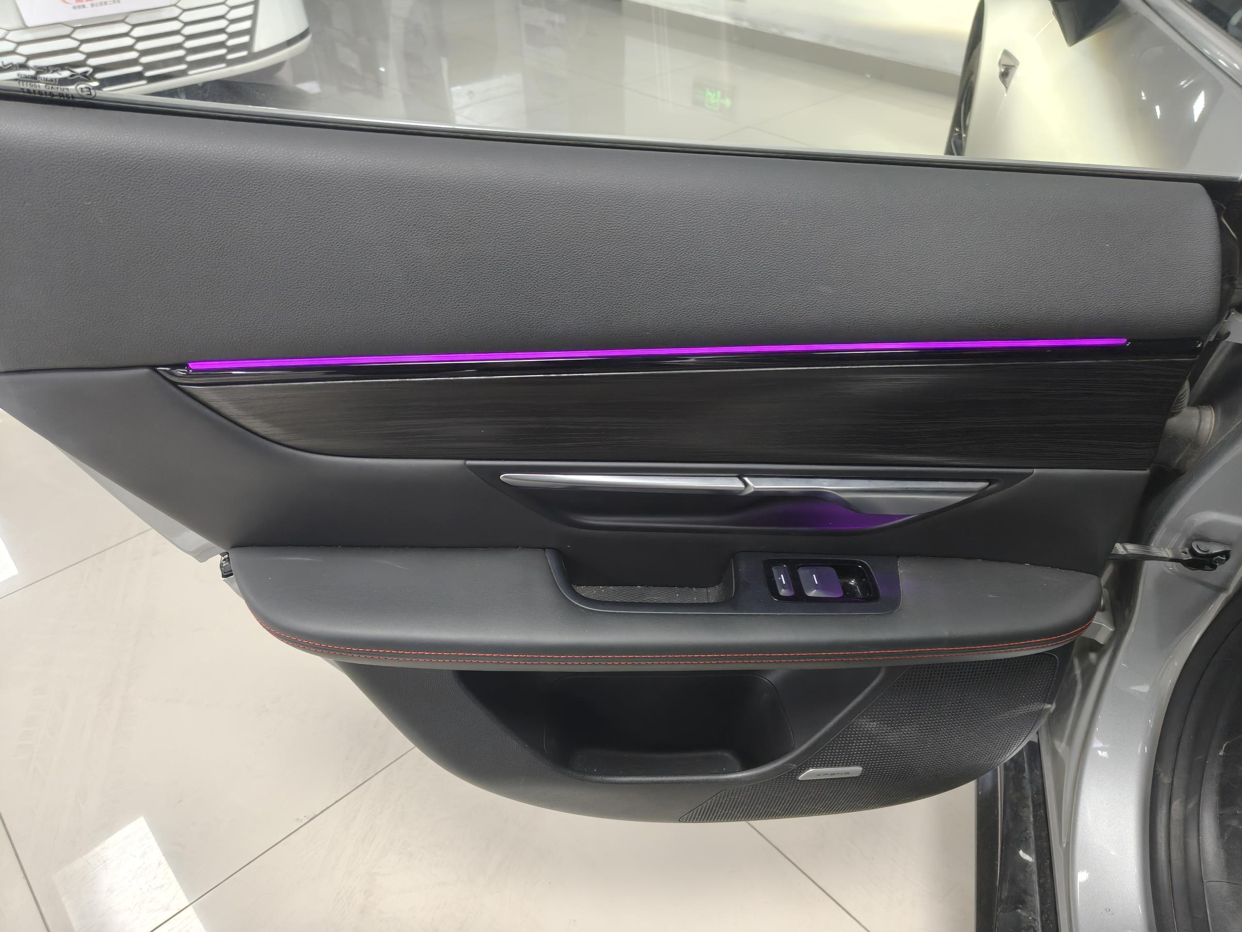 Xpeng P7 2023 صورة سيارة #20