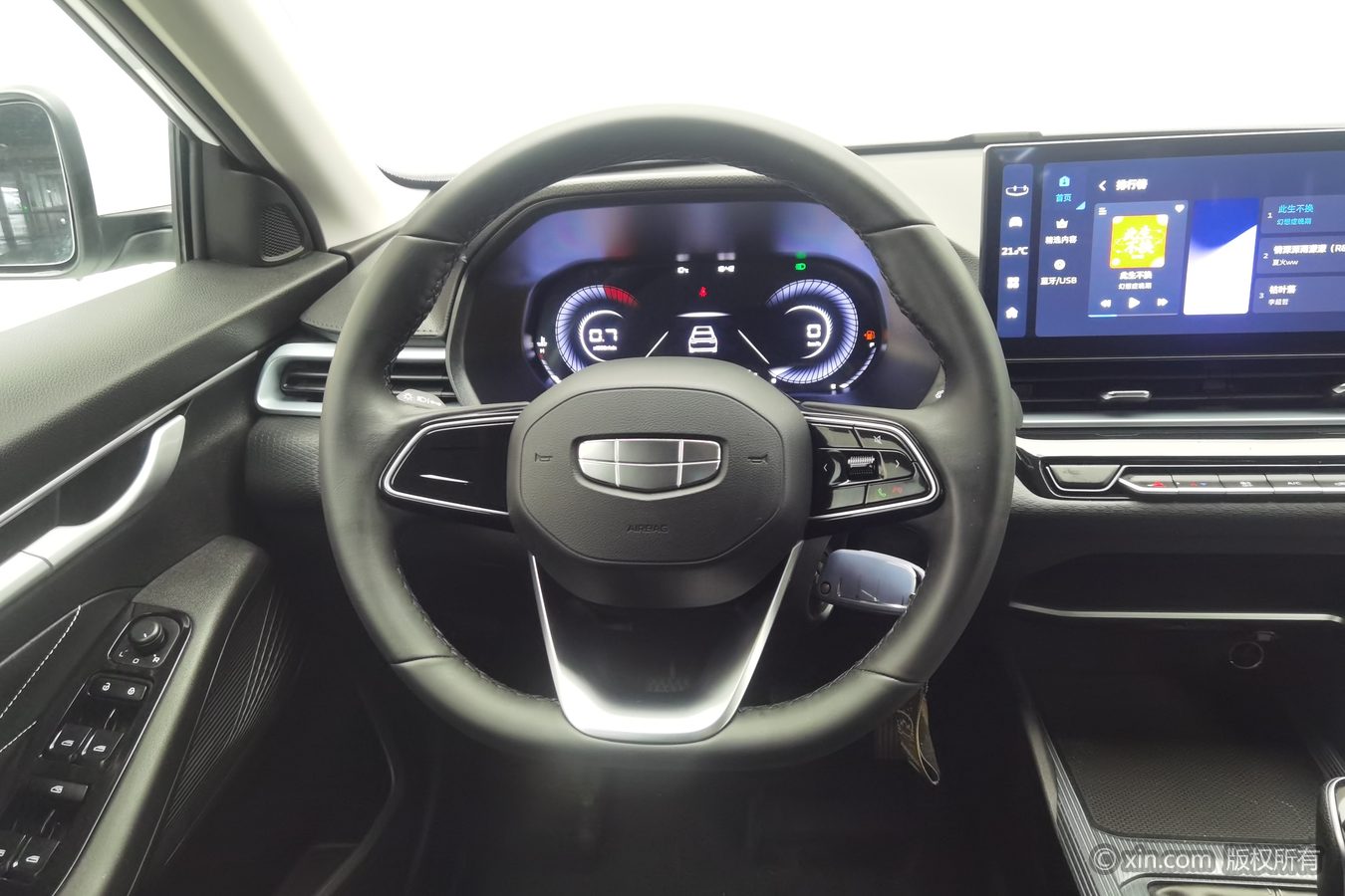 GEELY Emgrand 2025 car image #11