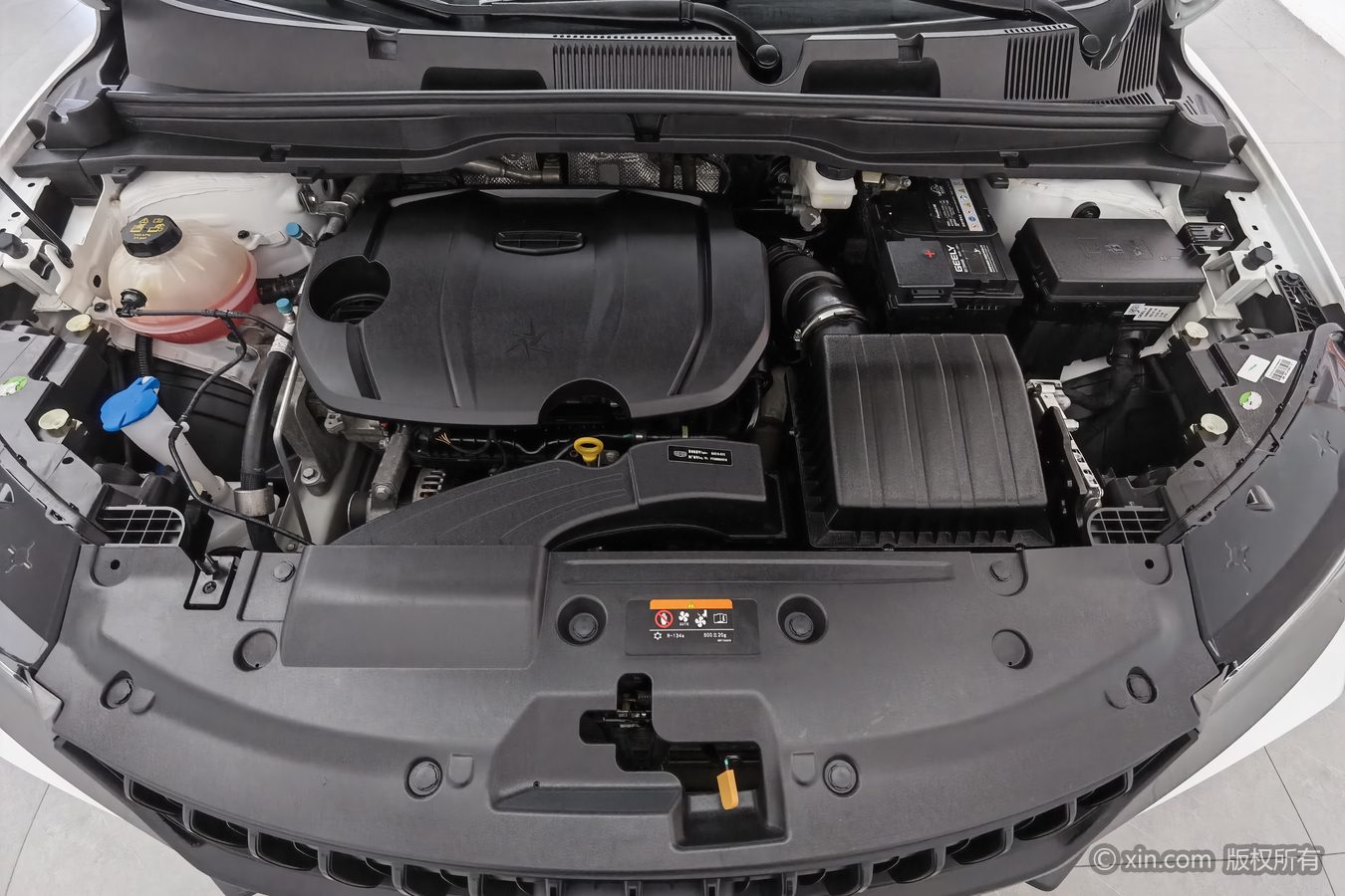 GEELY Coolray 2023 car image #18