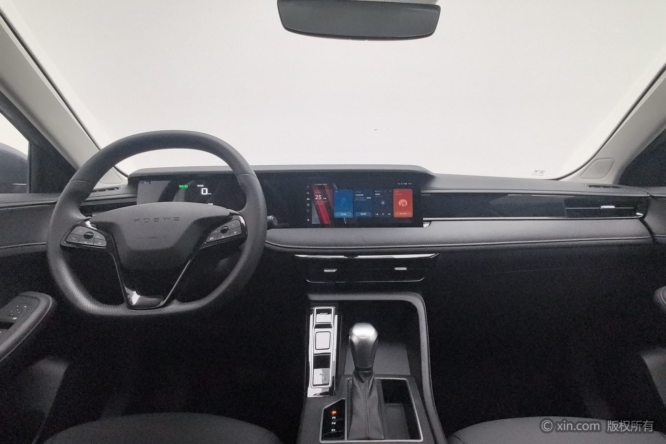 Roewe i5 2025 #12 Roewe i5 2025 car image #12