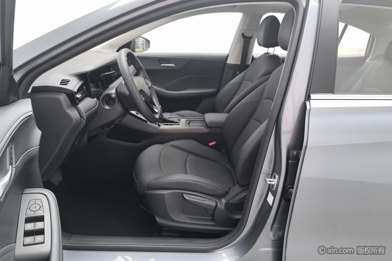 Roewe i5 2025 #10 Roewe i5 2025 car image #10