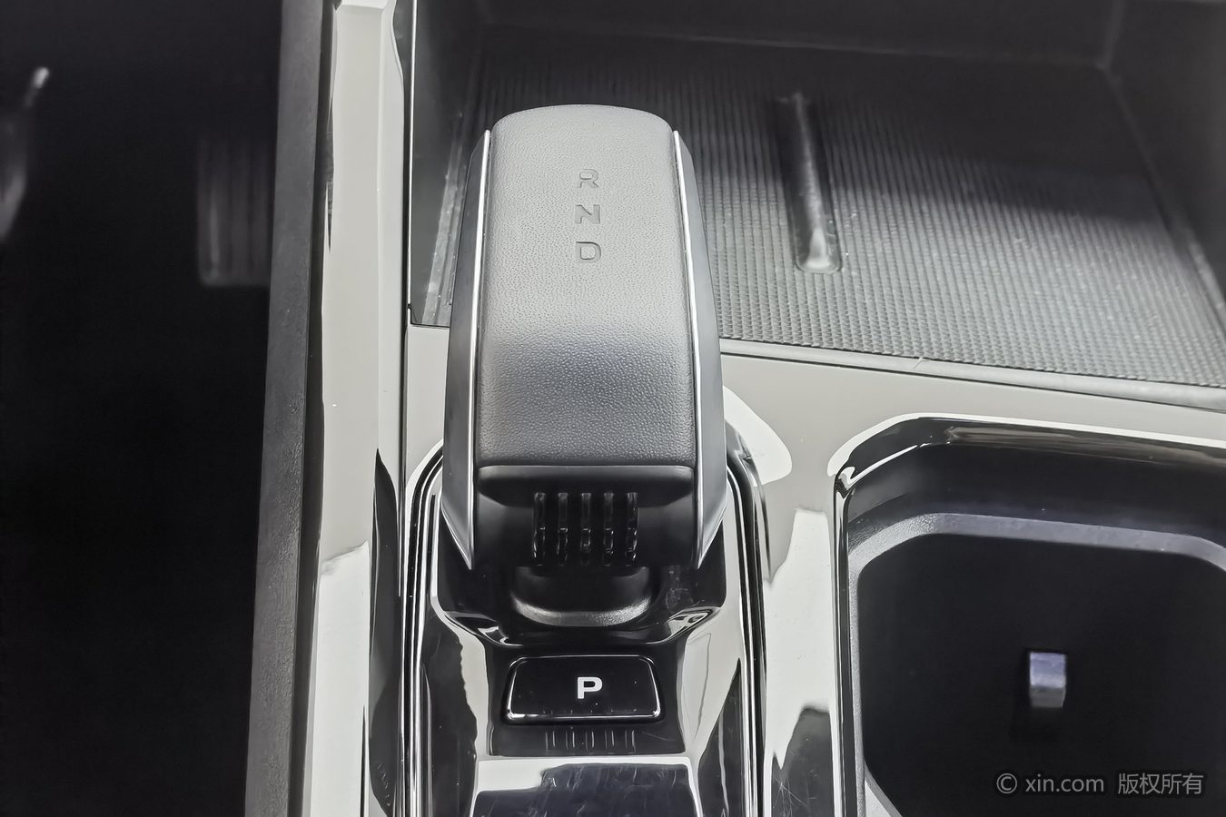 GEELY Boyue 2025 صورة سيارة #14