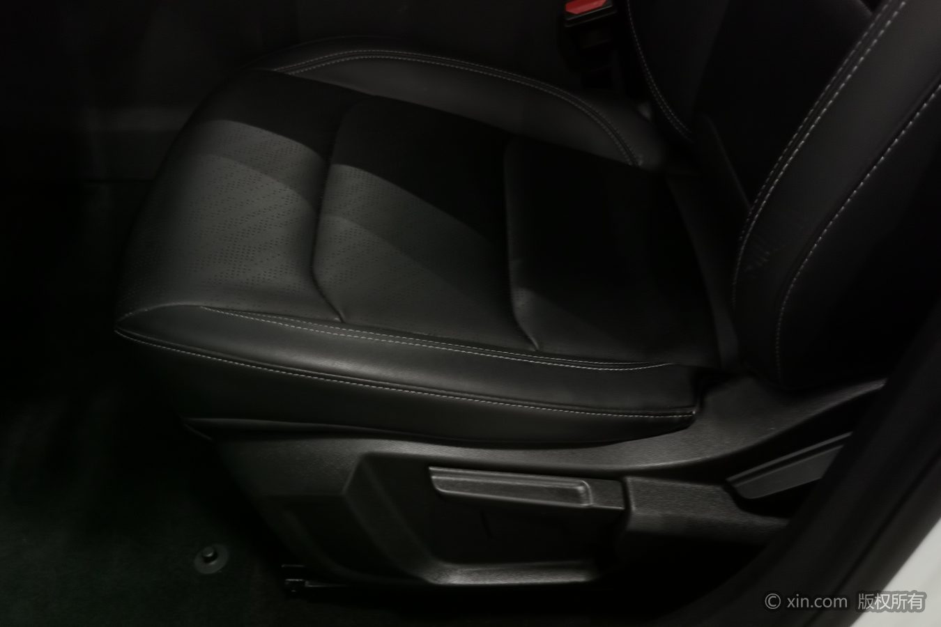 GEELY Emgrand 2023 #21 GEELY Emgrand 2023 car image #21
