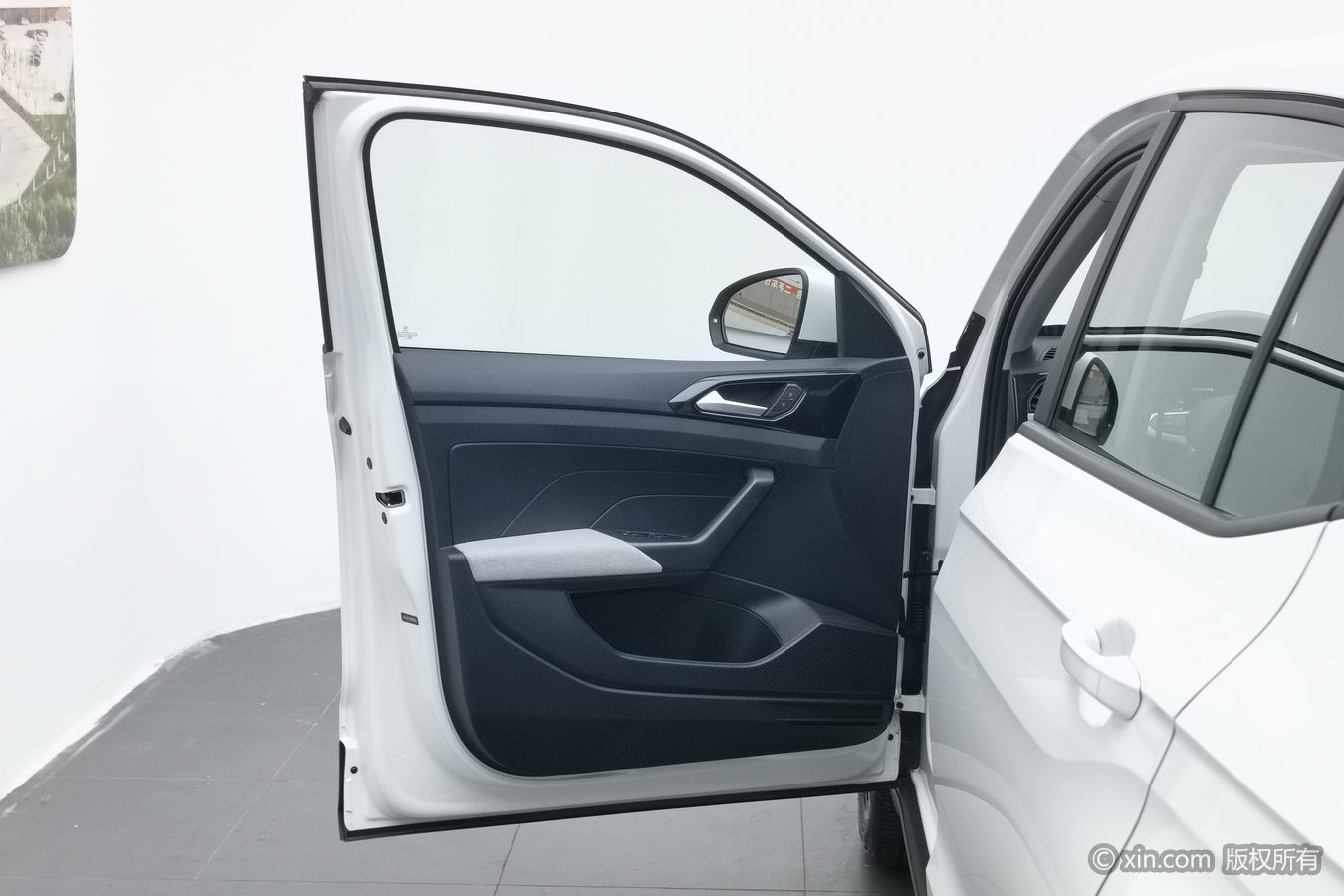 Volkswagen Tharu 2025 car image #8