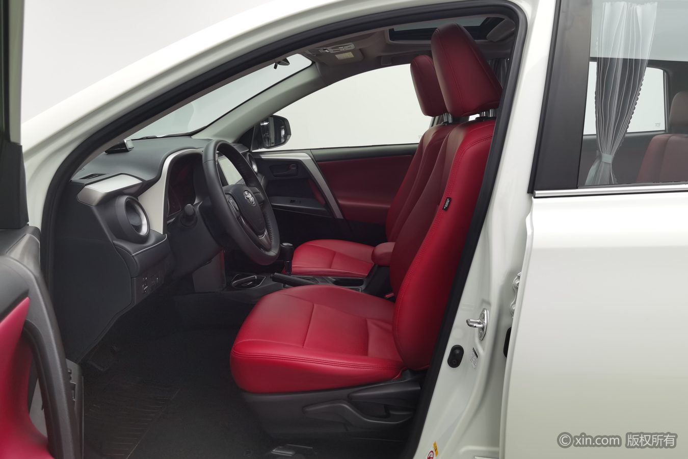 Toyota RAV4 2019 #10 Toyota RAV4 2019 car image #10