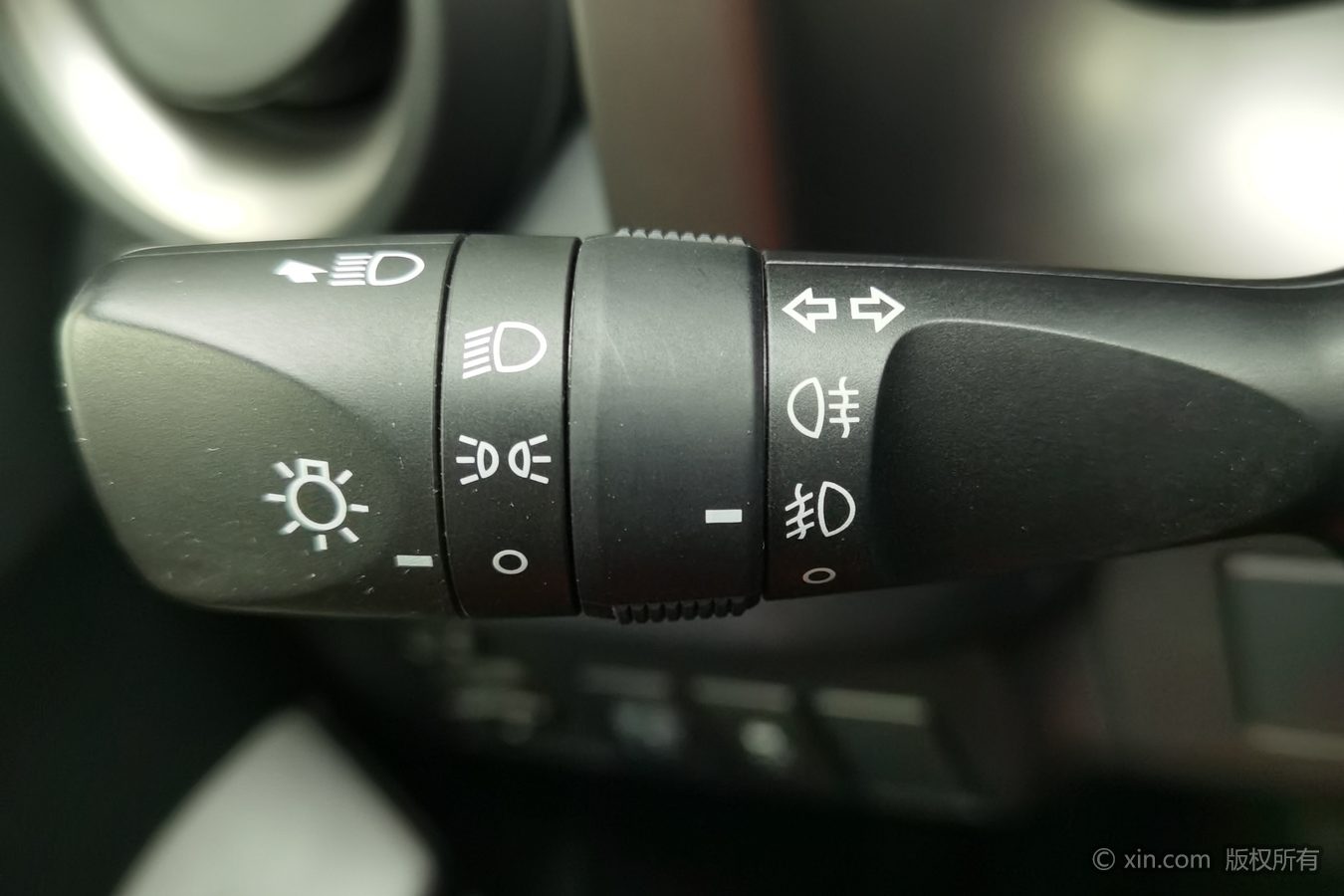 Toyota RAV4 2019 #22 Toyota RAV4 2019 car image #22
