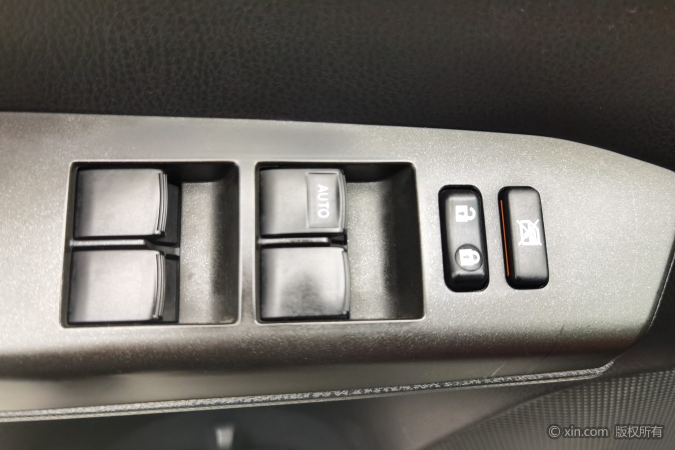 Toyota RAV4 2019 #9 Toyota RAV4 2019 car image #9