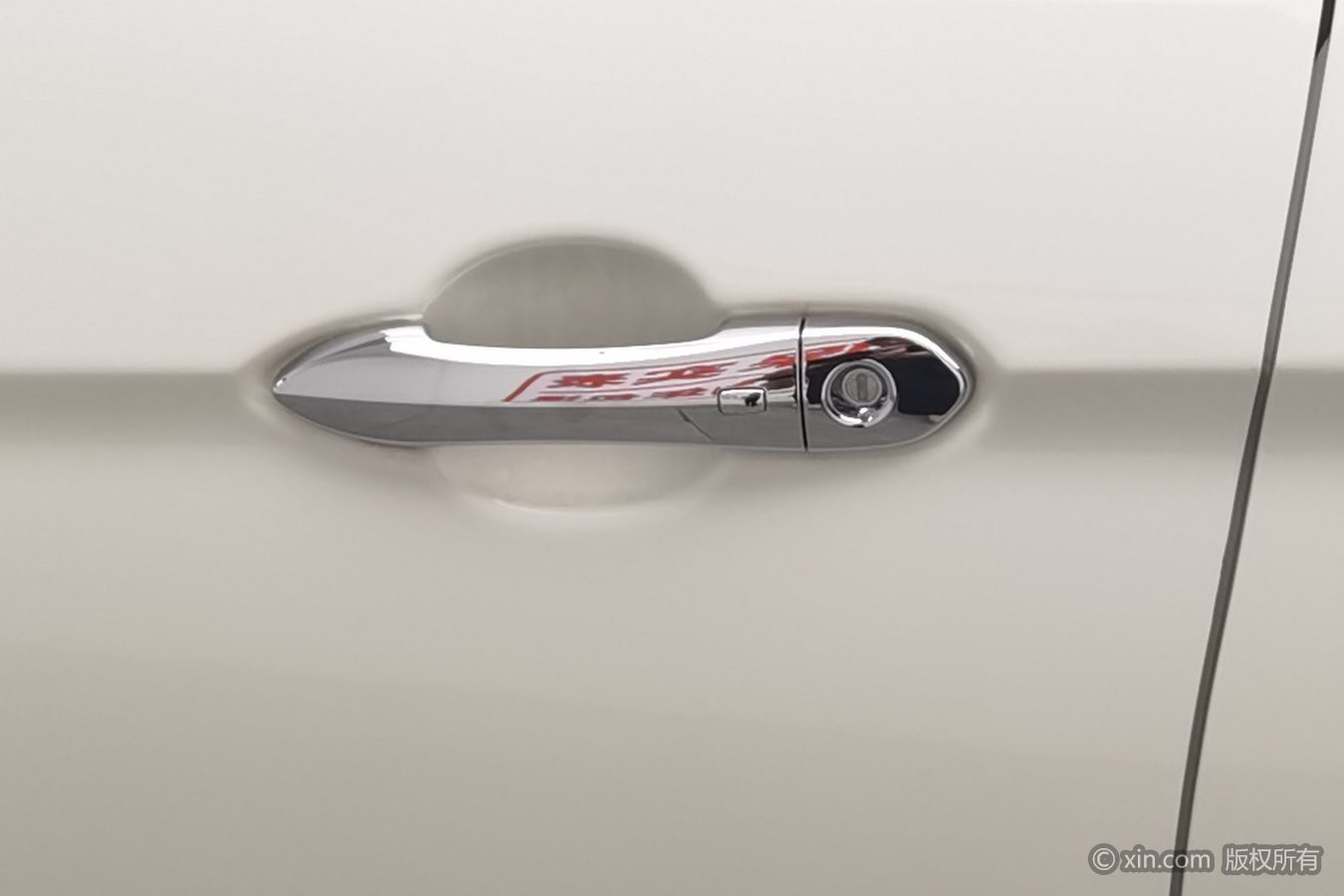2025 car image #19