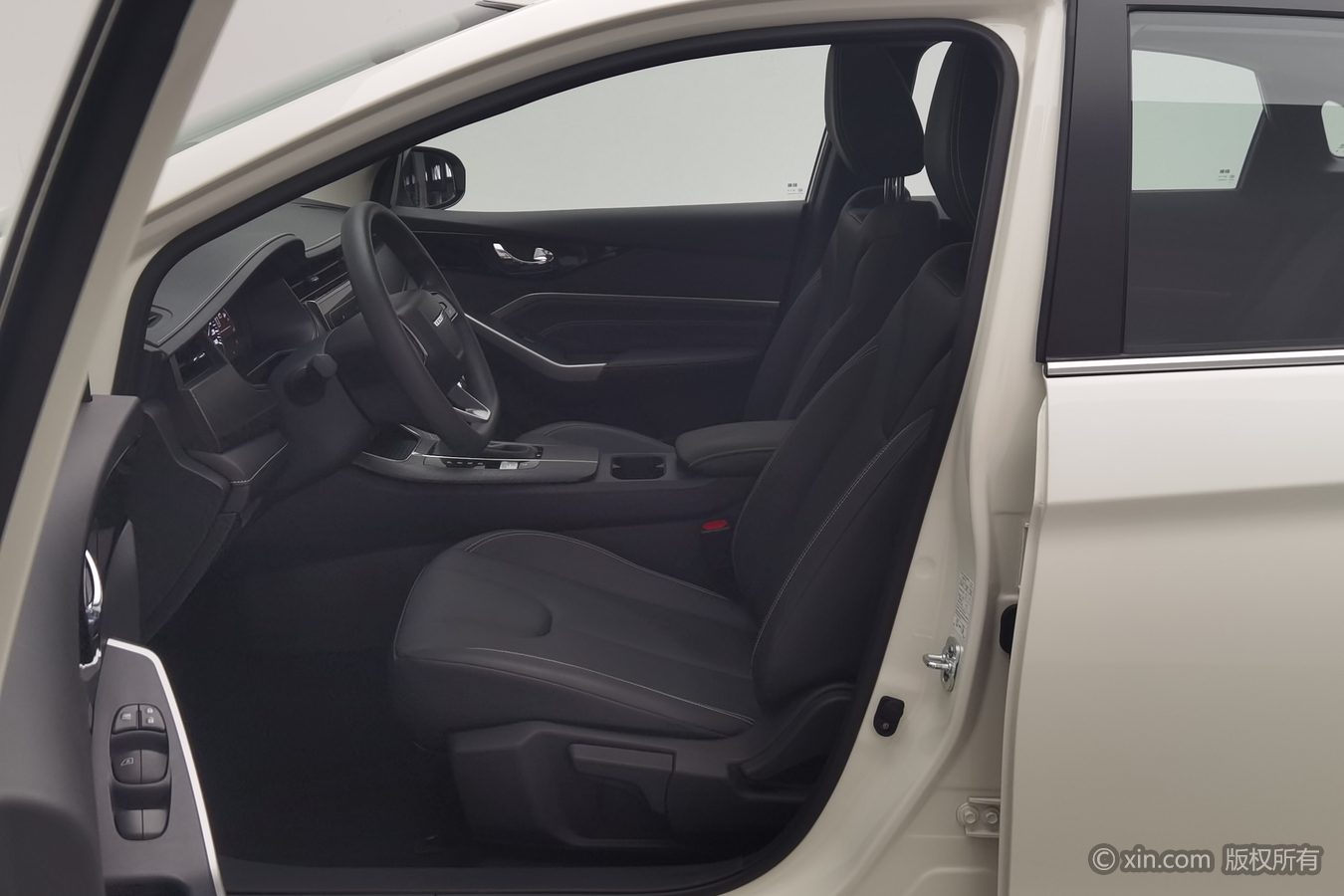 2025 car image #10
