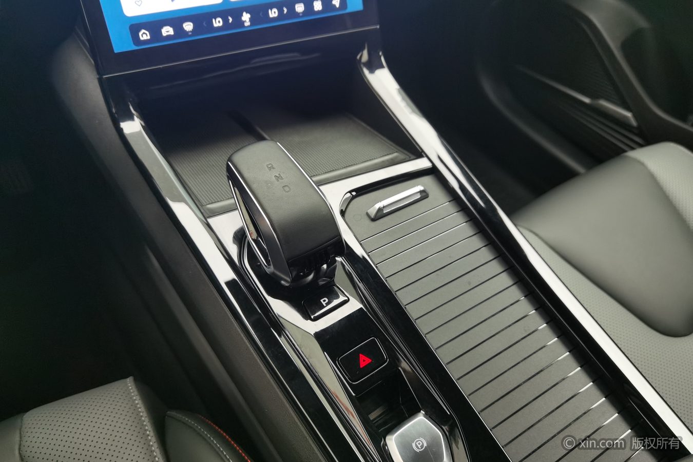 GEELY Boyue 2024 immagine di auto #14