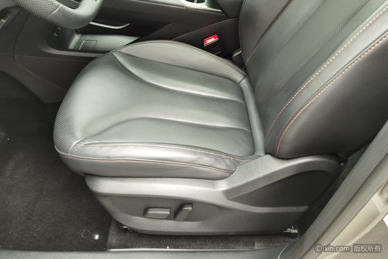 Roewe RX5 2023 #21 Roewe RX5 2023 car image #21