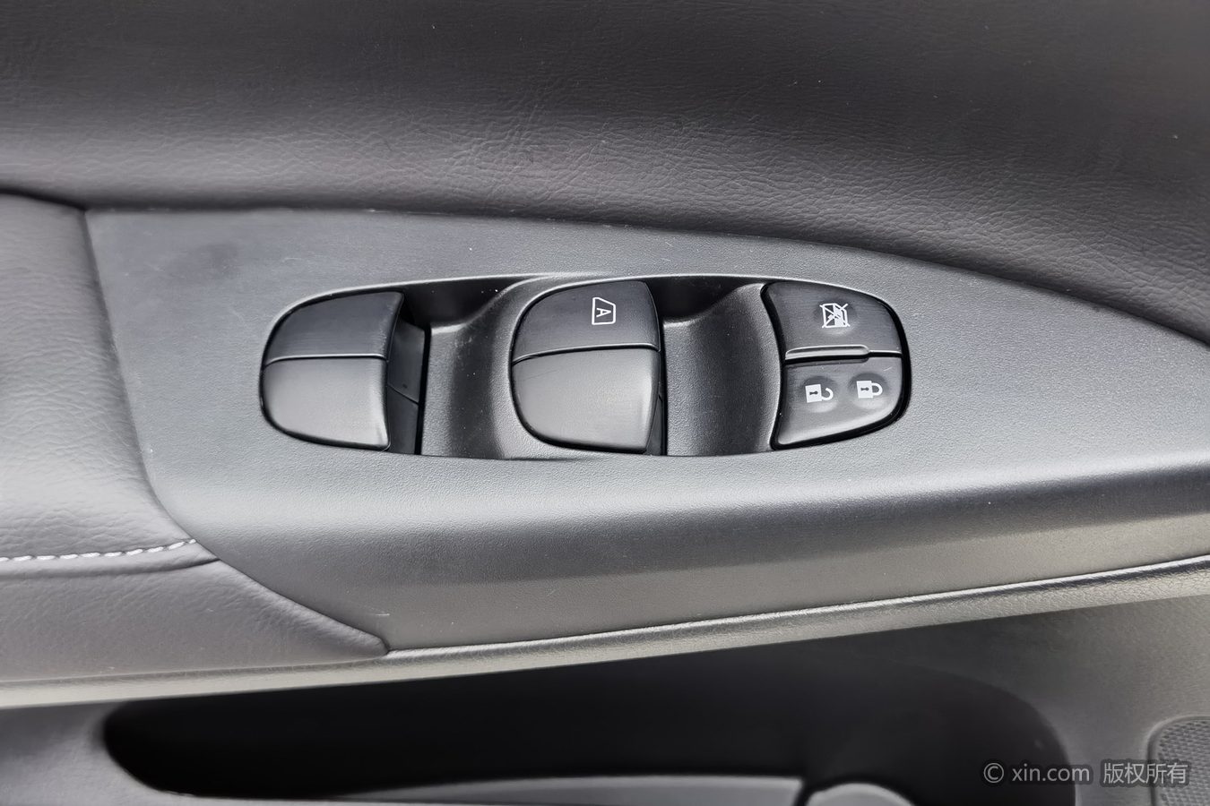 Nissan Sylphy 2024 image de voiture #9
