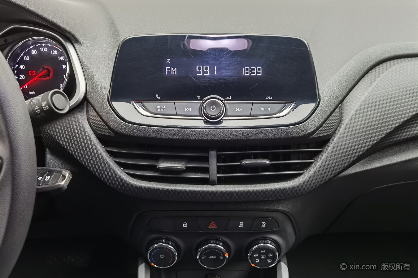 Chevrolet Cavalier 2019 car image #13