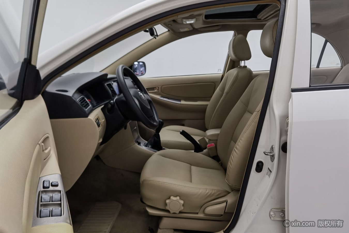 Toyota Corolla (Classic) 2014 #10 Toyota Corolla (Classic) 2014 car image #10