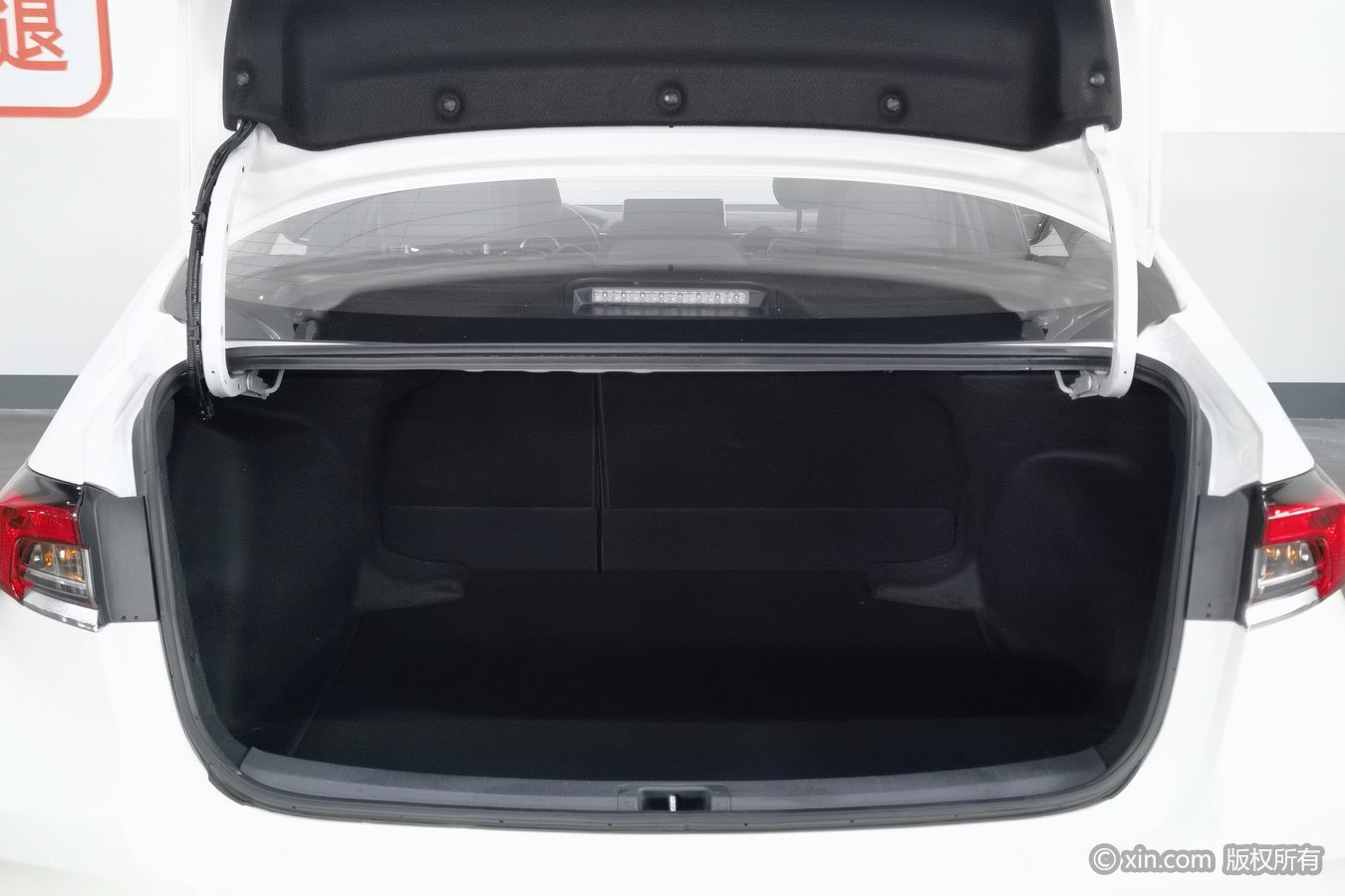 Toyota Corolla 2020 car image #17