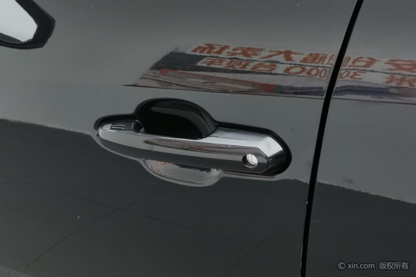 Toyota RAV4 2023 immagine di auto #19